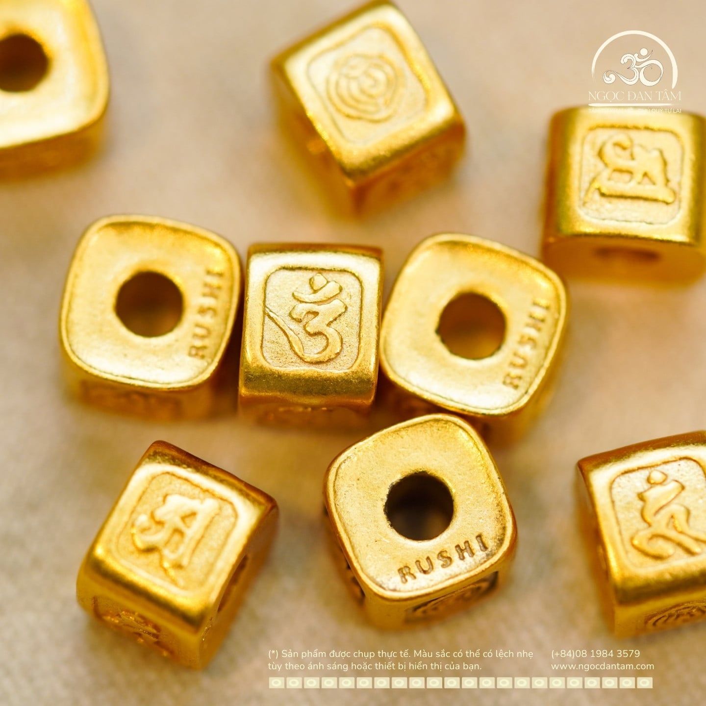  Charm Vuông Chú Om 7.33mm - Bạc 925 Mạ vàng cao cấp 