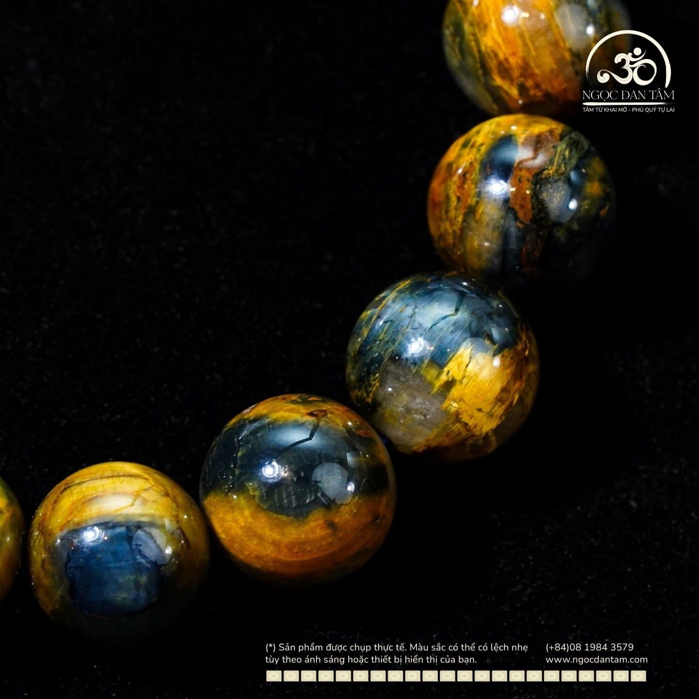  Vòng Tay Đá Giống Bão 13mm 