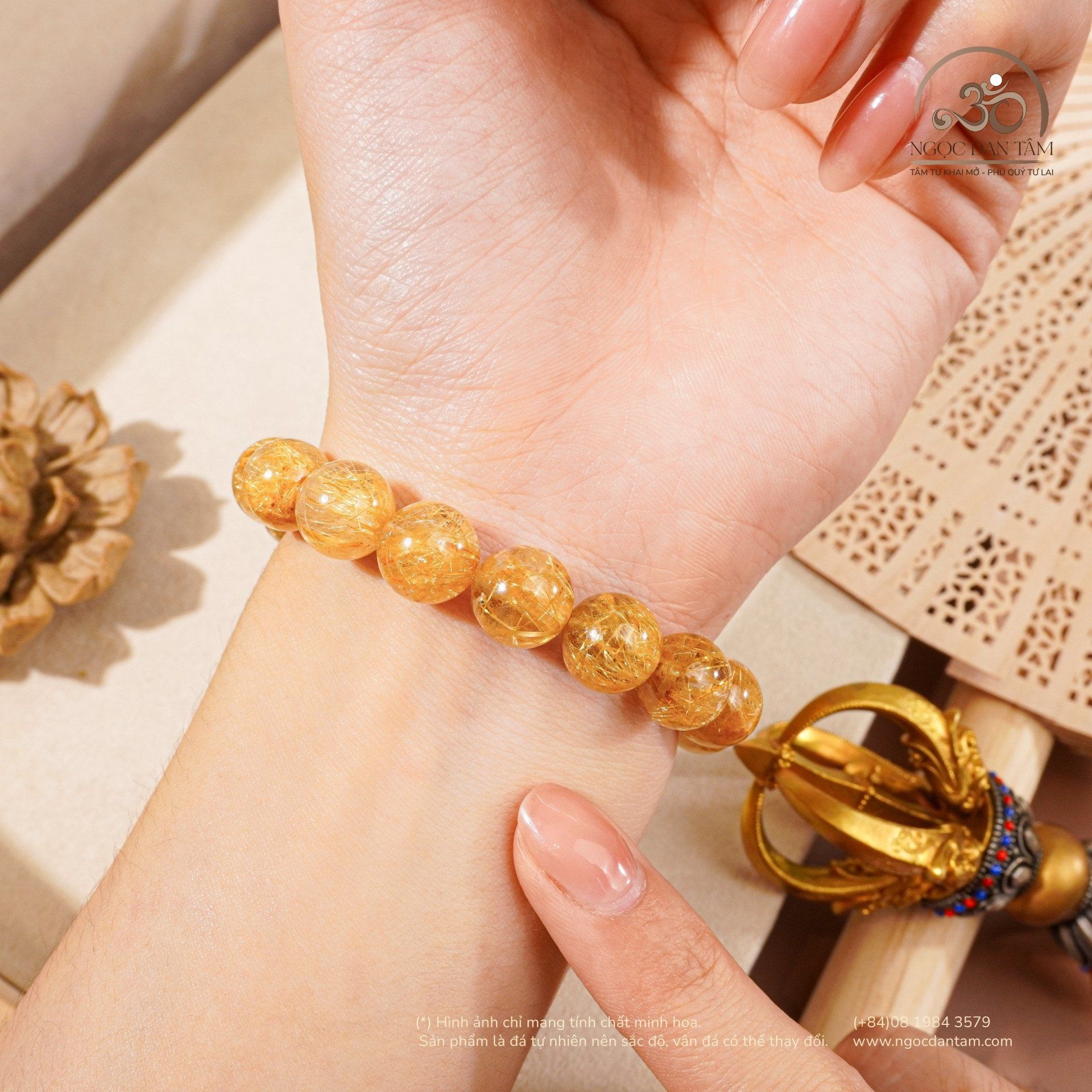  Vòng Tay Thạch Anh Tóc Vàng 10,8mm 7A 
