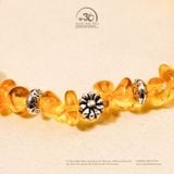  Vòng Tay Hổ Phách Cognac Phối Charm Đệm Hoa Cúc 
