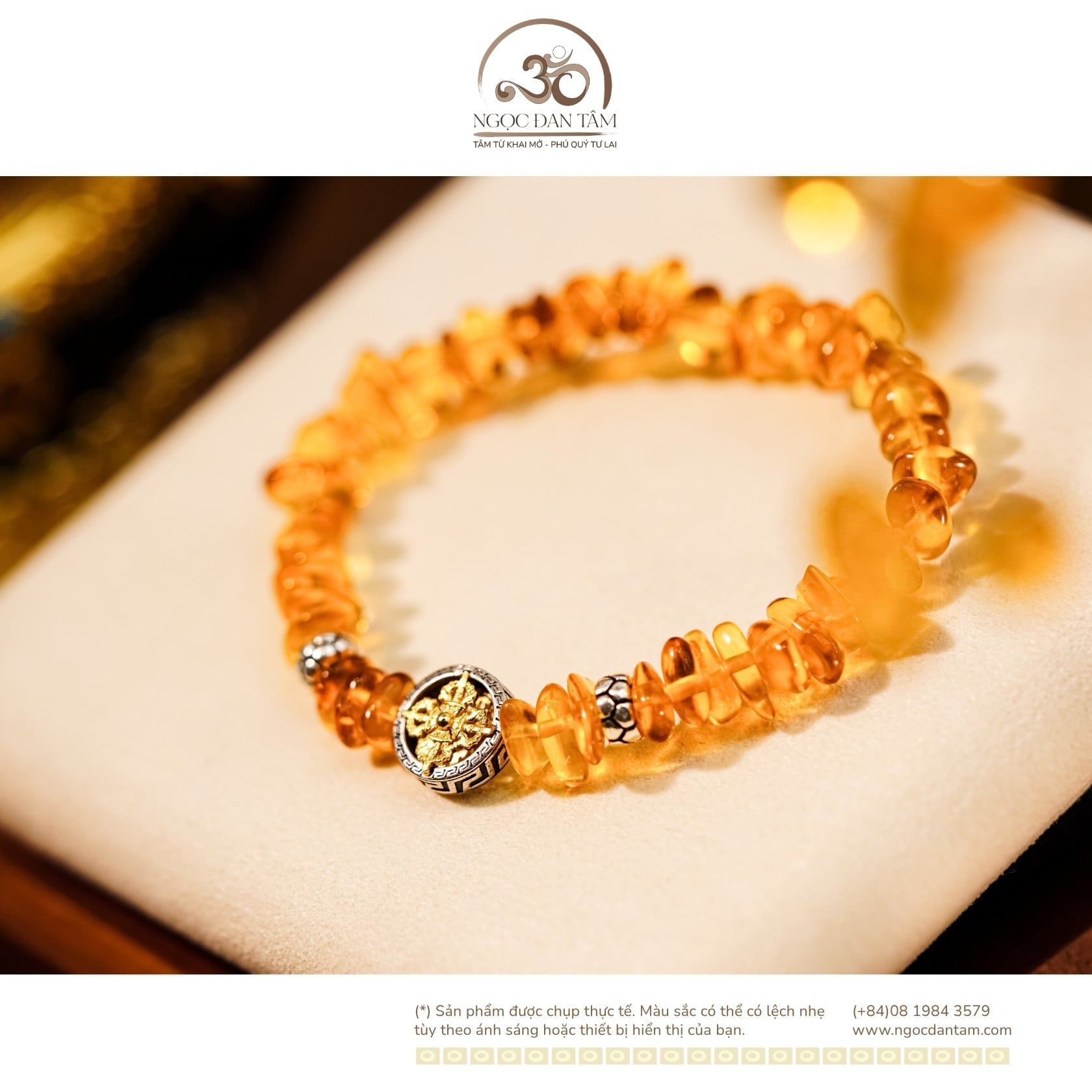  Vòng Tay Hổ Phách Cognac Phối Charm Bánh Xe Pháp Luân Nhỏ Và Charm Vảy Rồng 