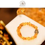  Vòng Tay Hổ Phách Cognac Phối Charm Bánh Xe Pháp Luân Nhỏ 