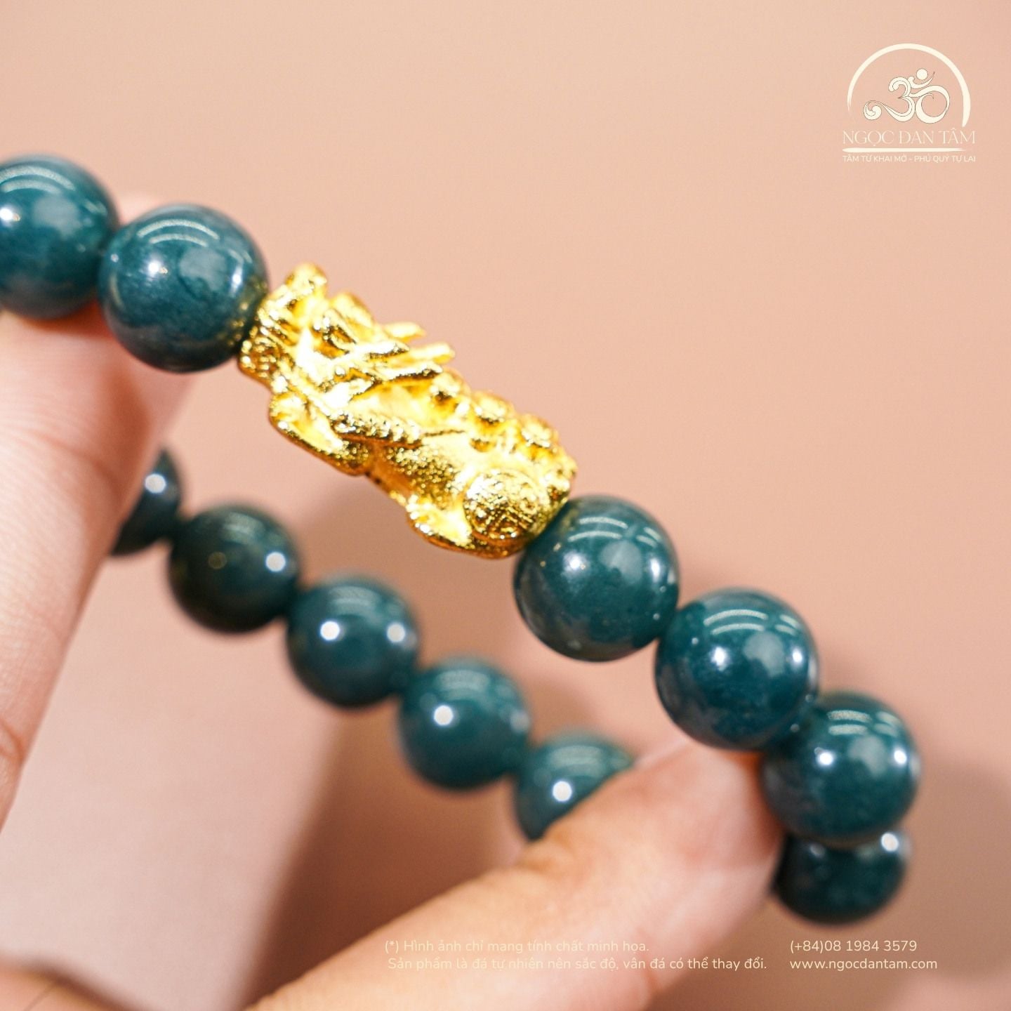  Vòng Tay Ngọc Hòa Điền 3A - 12mm Phối Charm Tỳ Hưu 