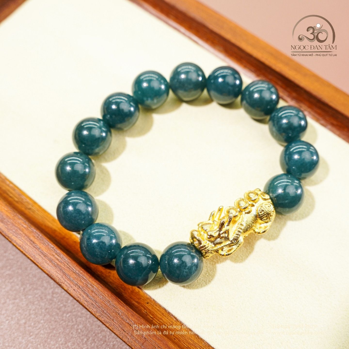  Vòng Tay Ngọc Hòa Điền 3A - 12mm Phối Charm Tỳ Hưu 