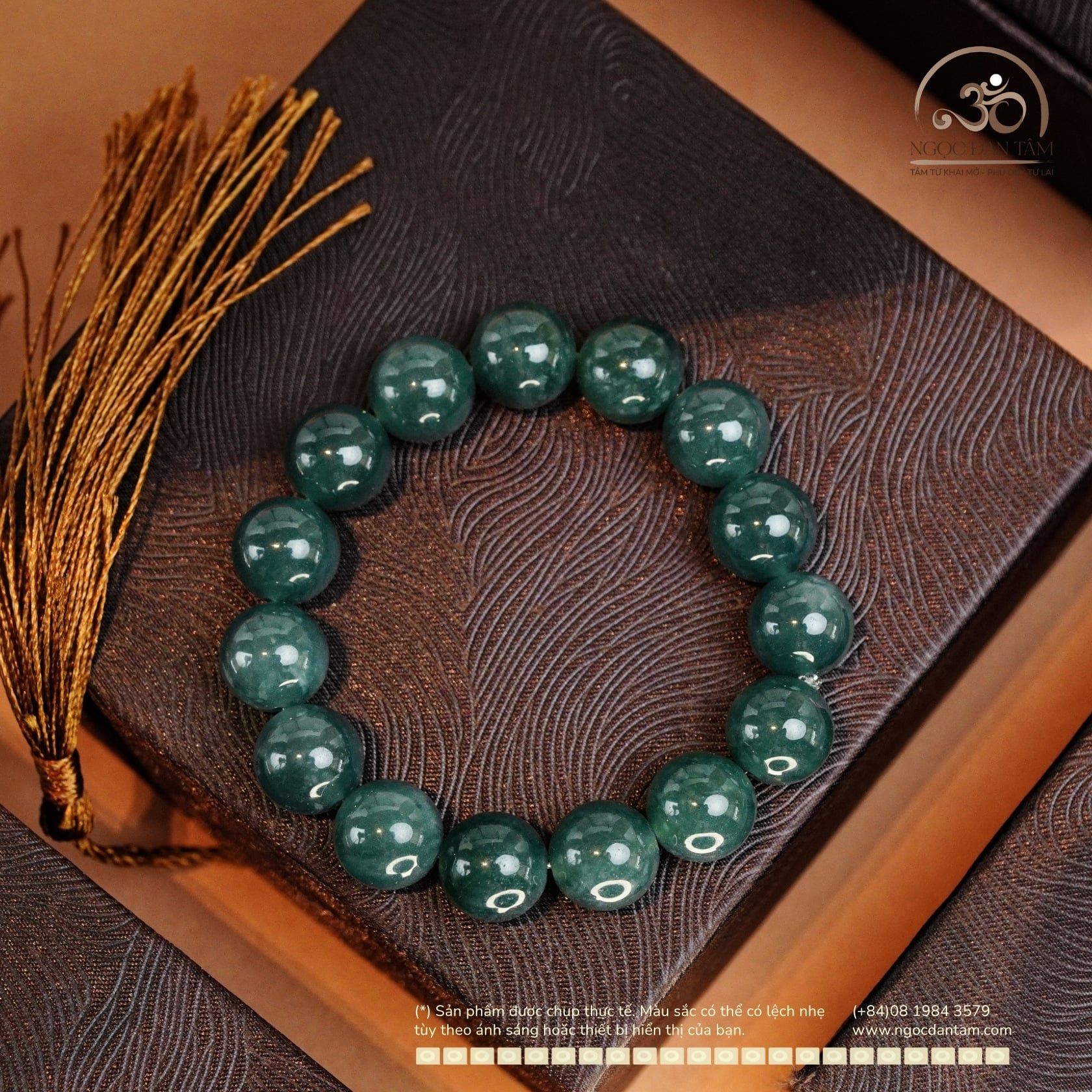  Vòng tay Ngọc Lam Băng 12mm 