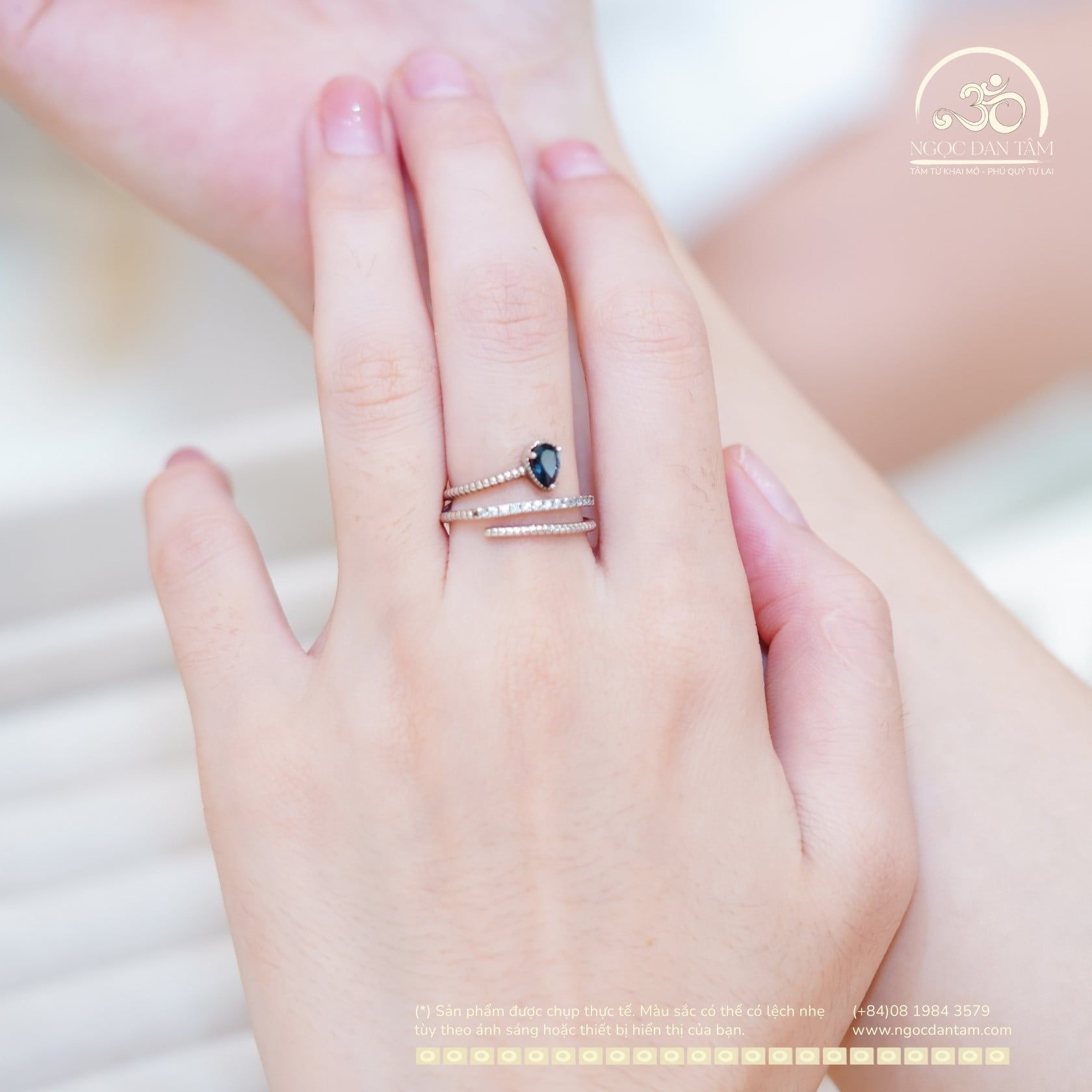  Nhẫn Bạc 925 Xoắn Đính Đá Topaz 