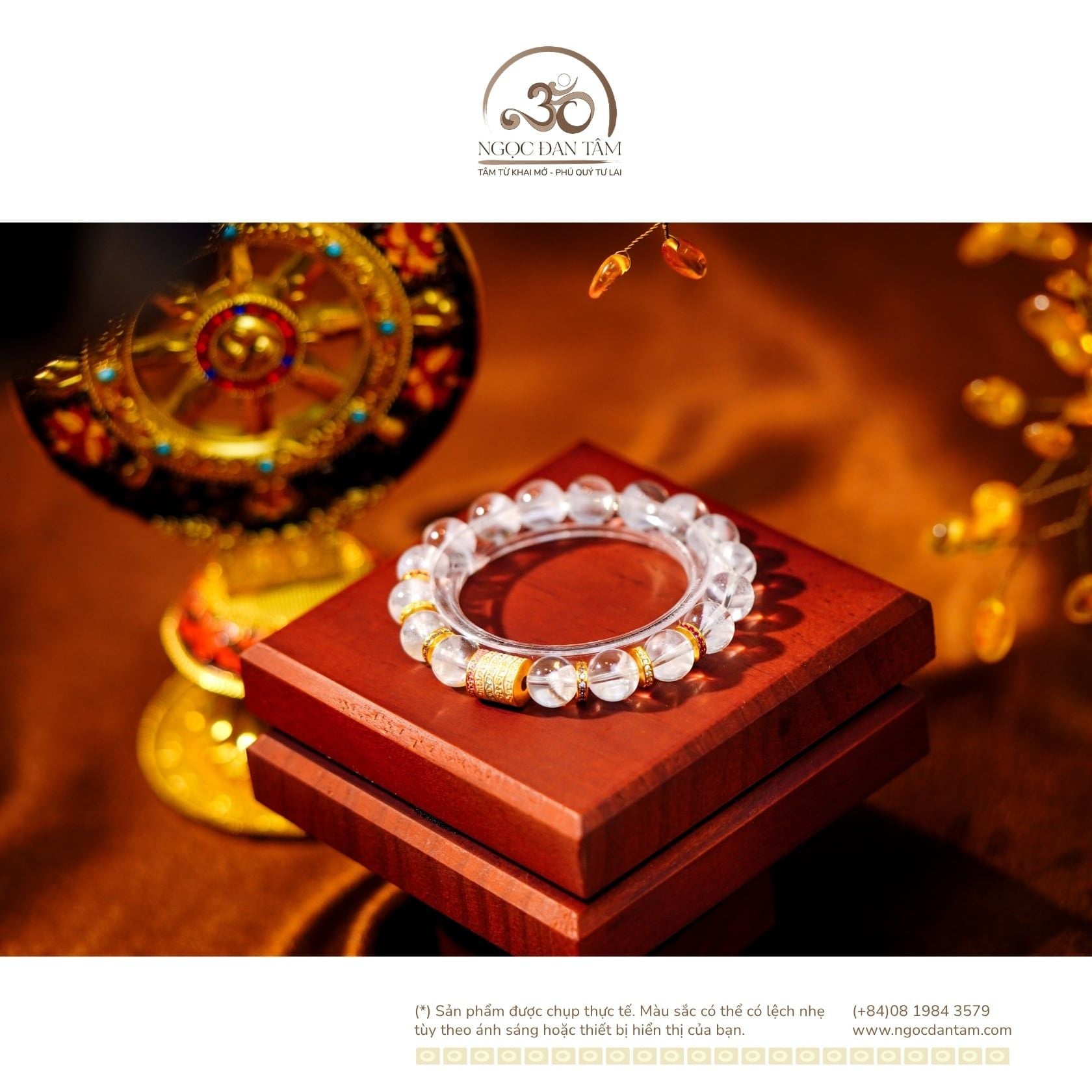  Vòng Tay Thạch Anh Ưu Linh Trắng 10mm 2A Phối Charm Lu Thống Ngũ Sắc 