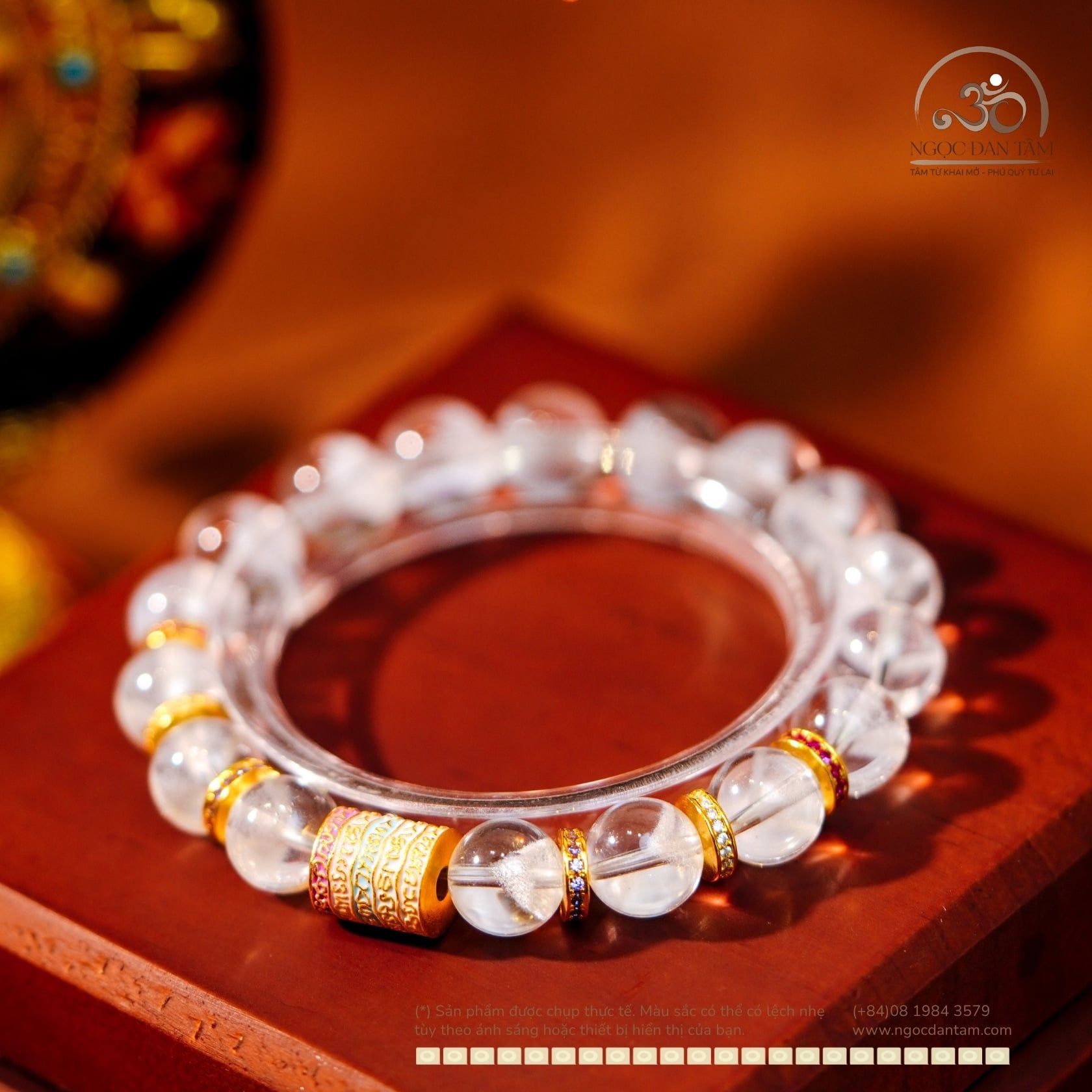  Vòng Tay Thạch Anh Ưu Linh Trắng 10mm 2A Phối Charm Lu Thống Ngũ Sắc 
