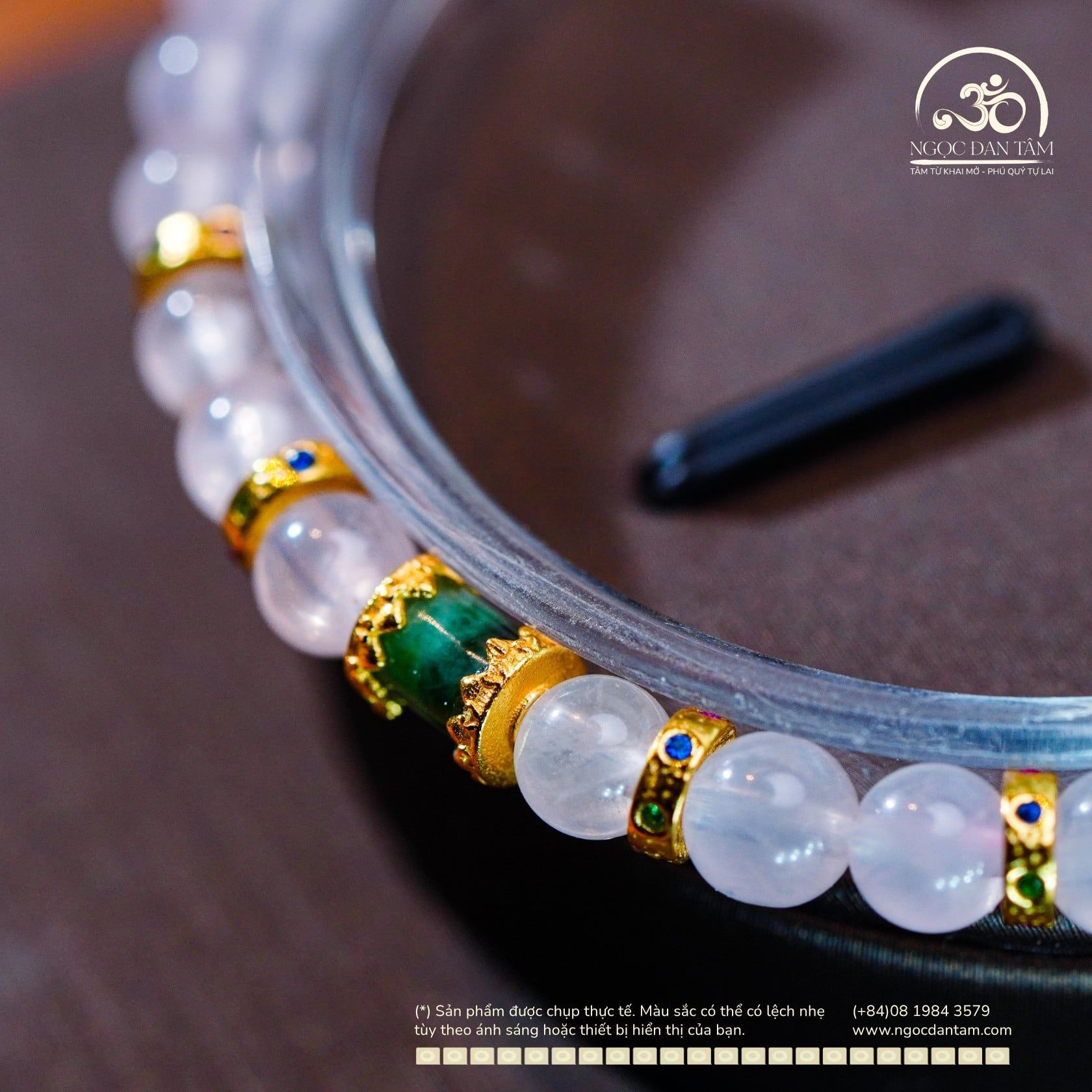  Vòng Tay Đá Thạch Anh Hồng 5mm 4A Phối Charm Trụ Xanh Ngọc Lục Bảo 