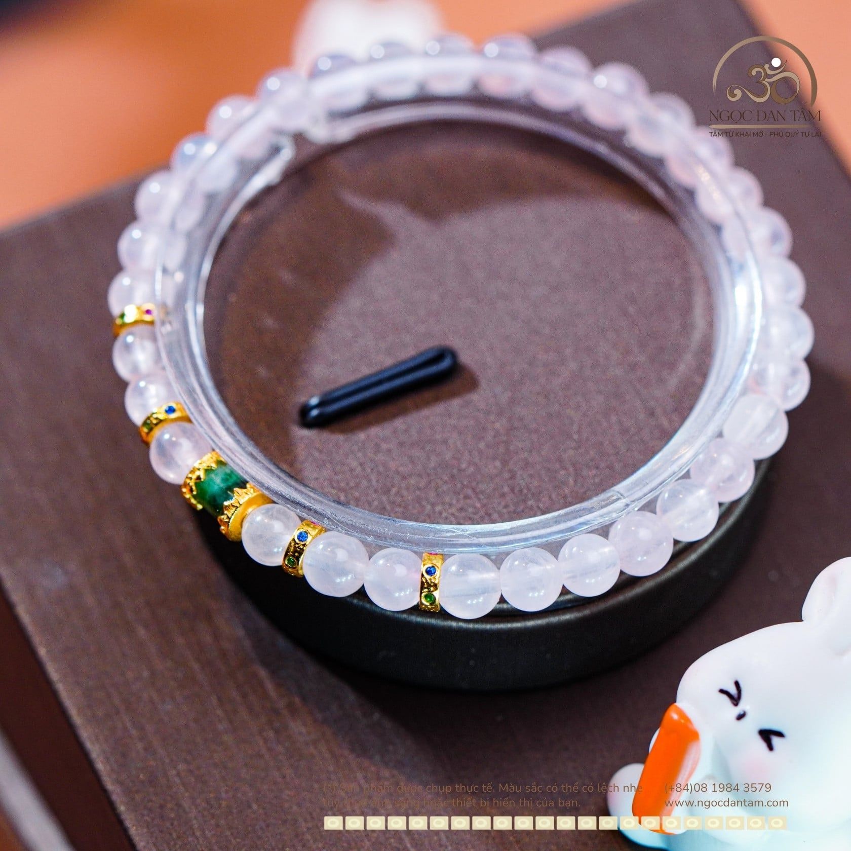  Vòng Tay Đá Thạch Anh Hồng 5mm 4A Phối Charm Trụ Xanh Ngọc Lục Bảo 