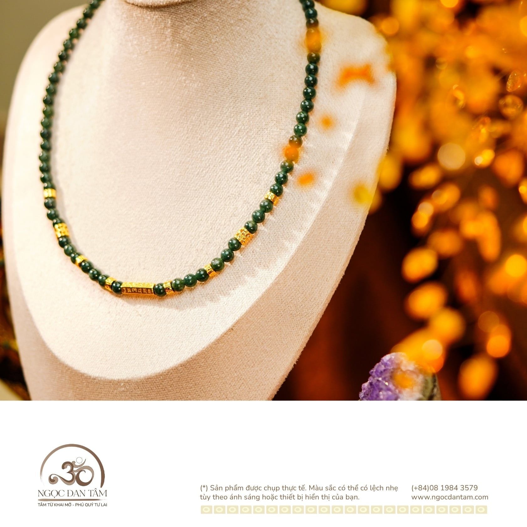 Vòng Cổ Ngọc Hòa Điền 7mm 2A Phối Charm Trụ Đài Chữ Om 
