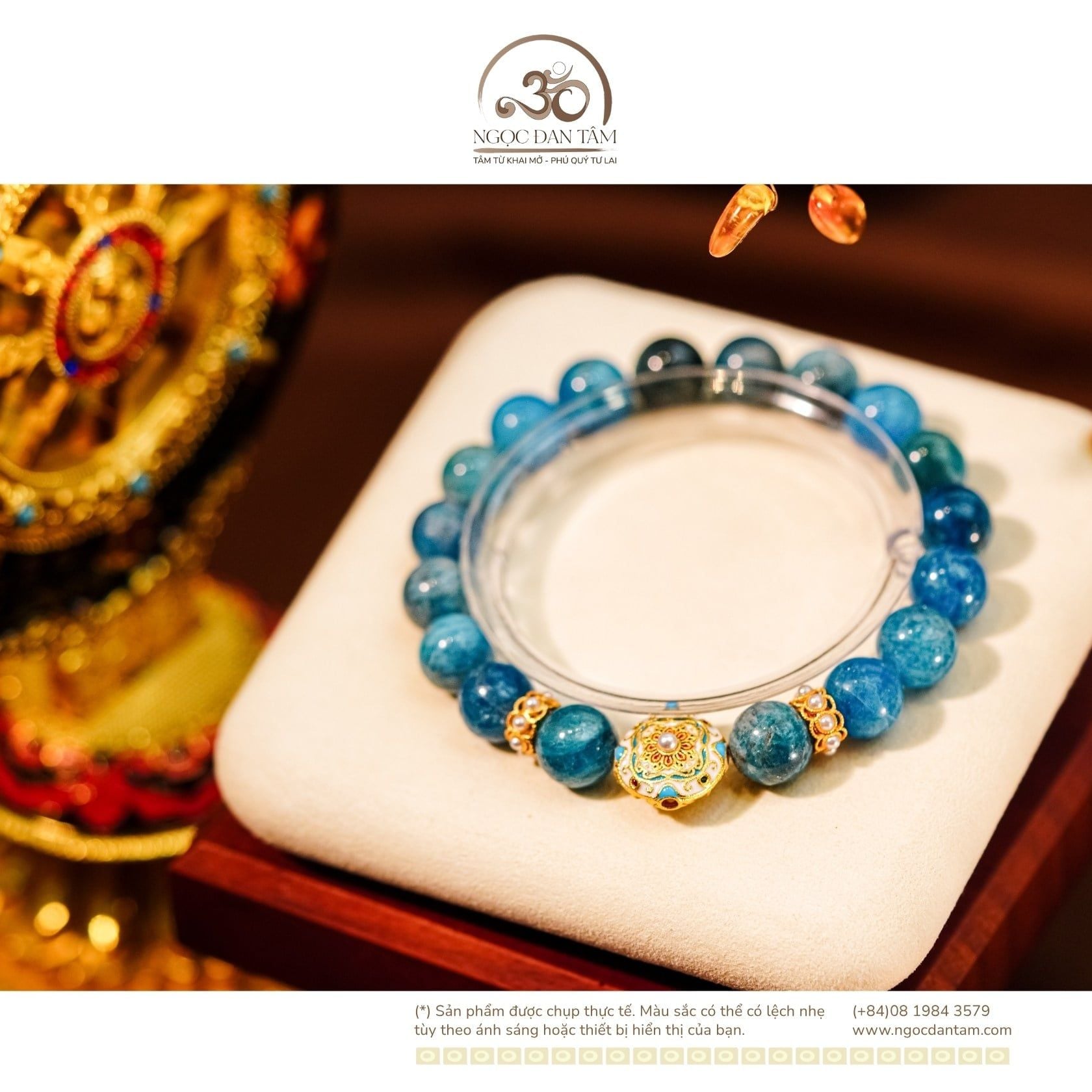  Vòng Tay Apatite 10mm 2A Phối Charm Sứ Thanh Hoa Đính Ngọc Trai 