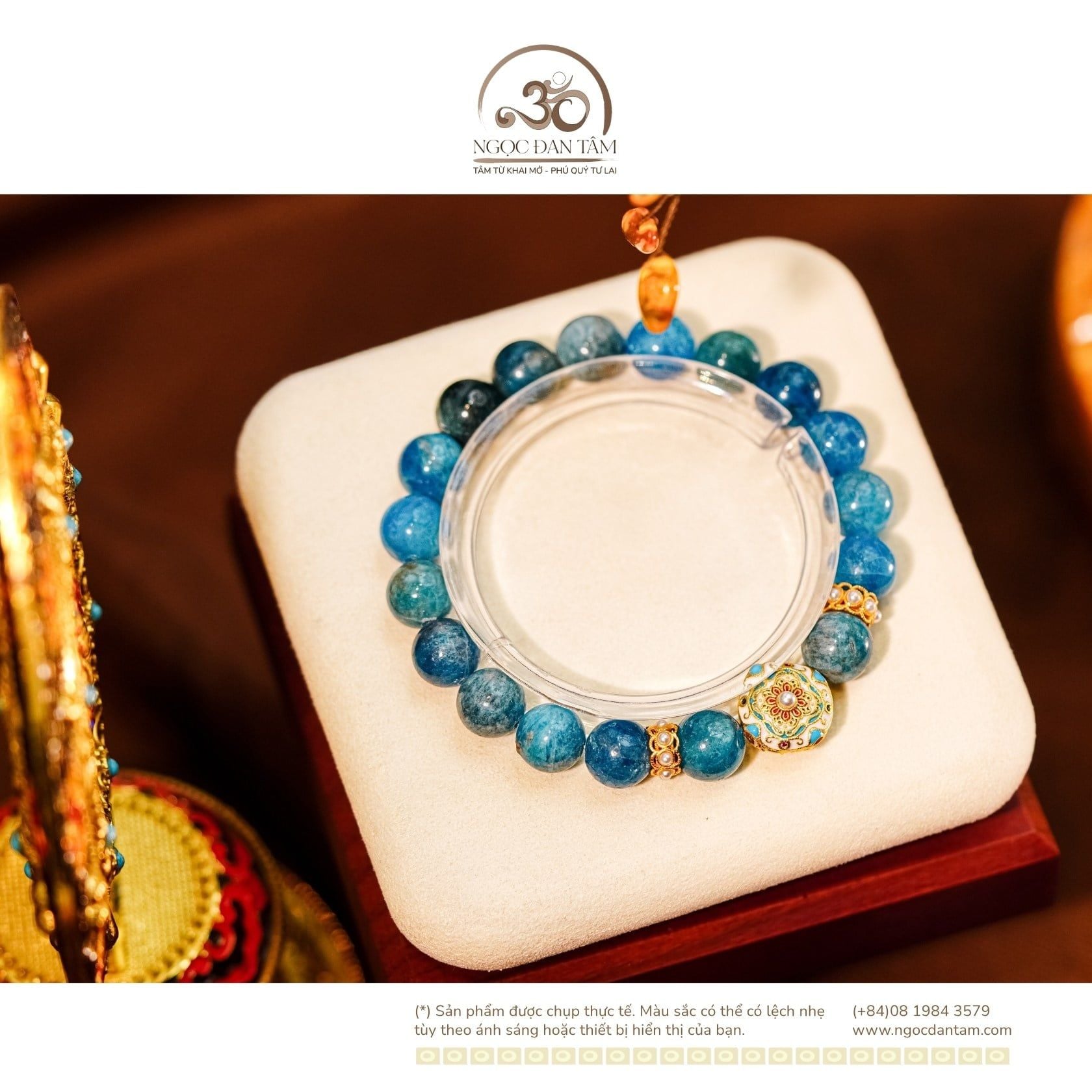  Vòng Tay Apatite 10mm 2A Phối Charm Sứ Thanh Hoa Đính Ngọc Trai 