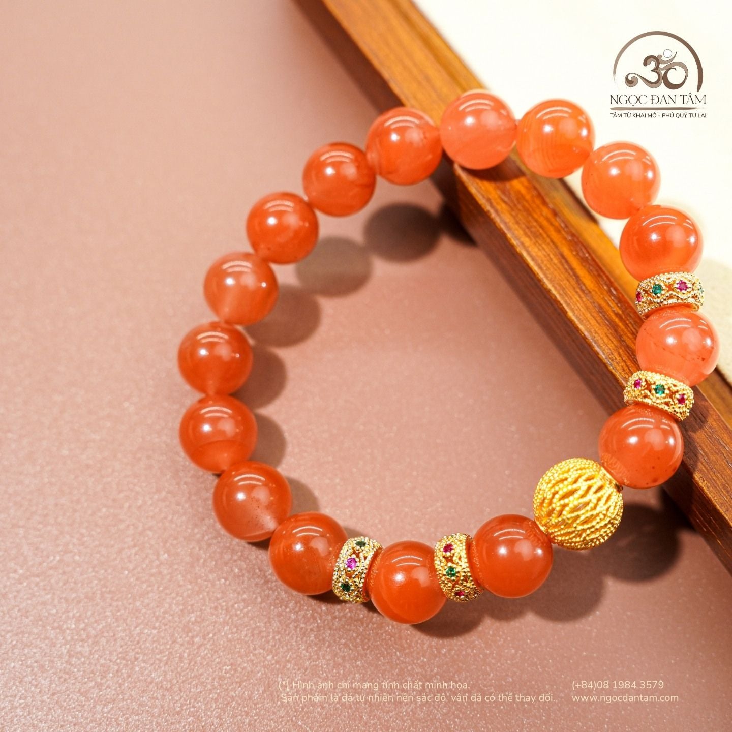  Vòng Tay Carnelian VIP 10mm 5A Phối Charm Lồng Đèn 