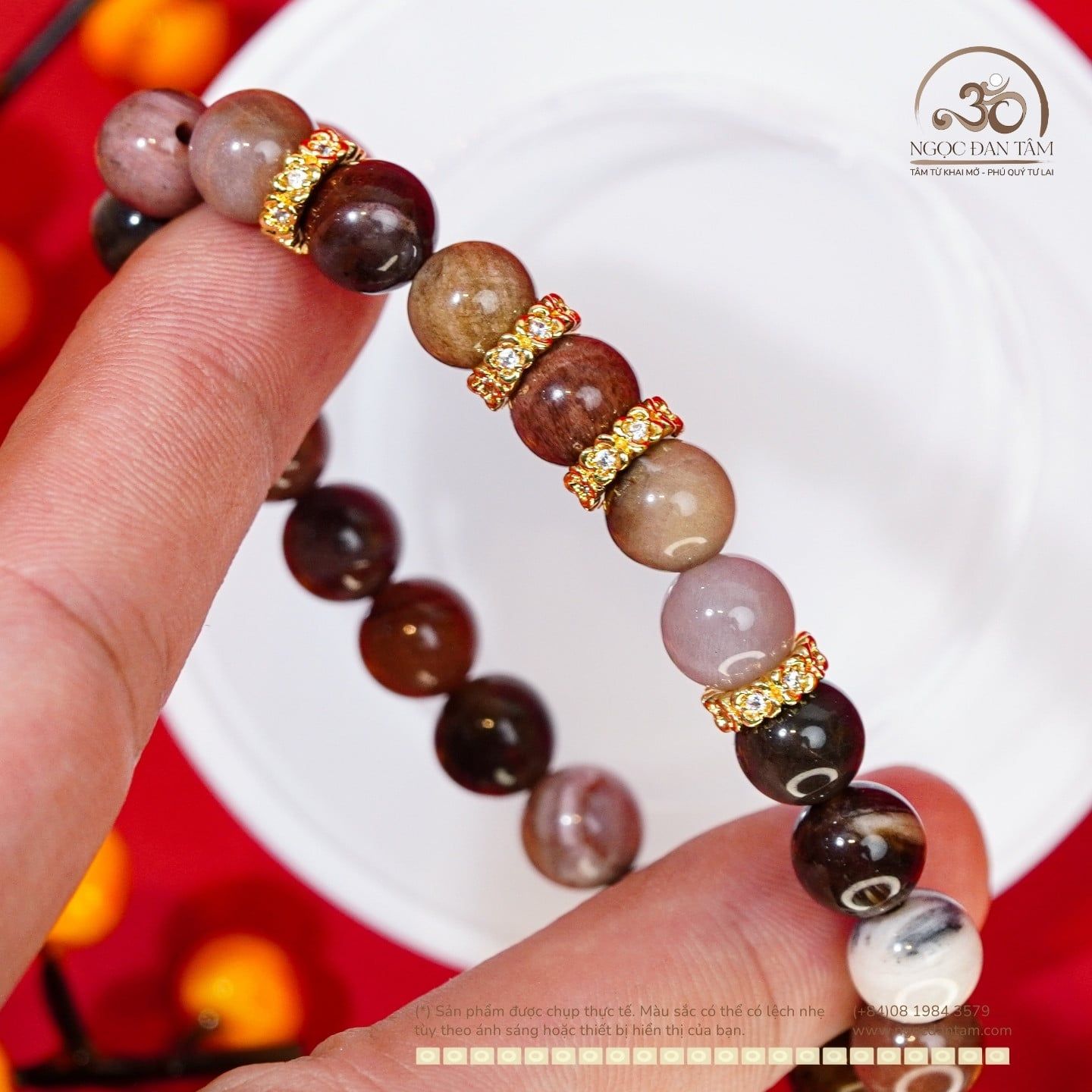  Vòng Tay Gỗ Hóa Thạch 8mm Phối Charm Cỏ Bốn Lá Mạ Vàng 