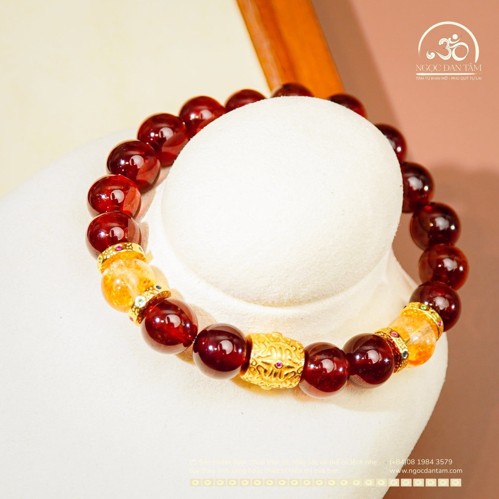  Vòng Tay Garnet 9mm 5A Phối Charm Lu Thống Đính Đá 