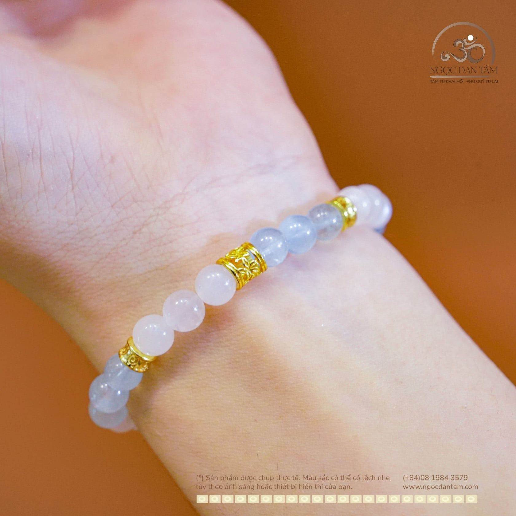  Vòng Tay Đá Mặt Trăng 6mm 3A & Aquamarine 6mm 3A Phối Charm Trụ Hoa 5 Cánh 