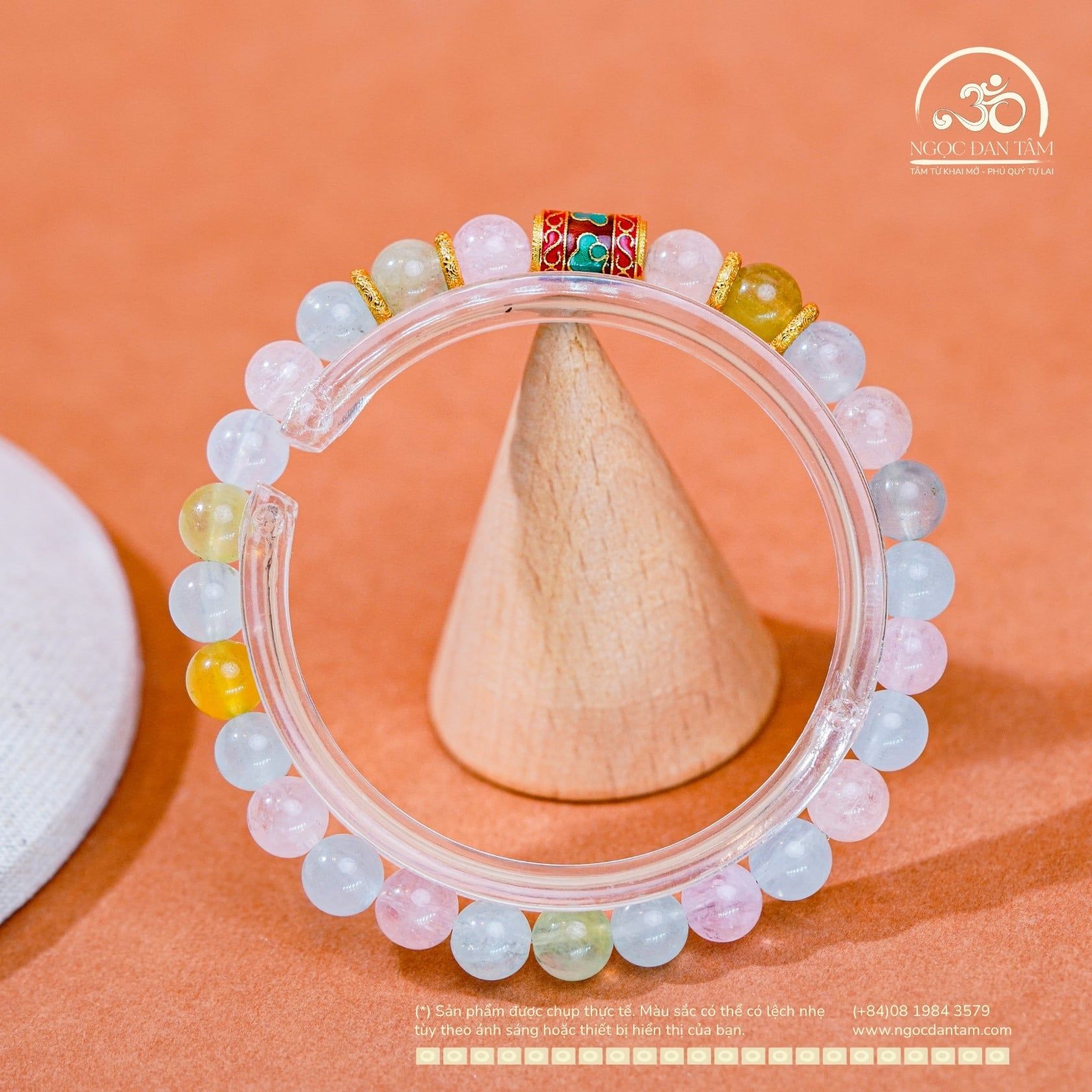  Vòng Tay Đá Morganite 6mm 3A Phối Charm Trụ Tường Vân 