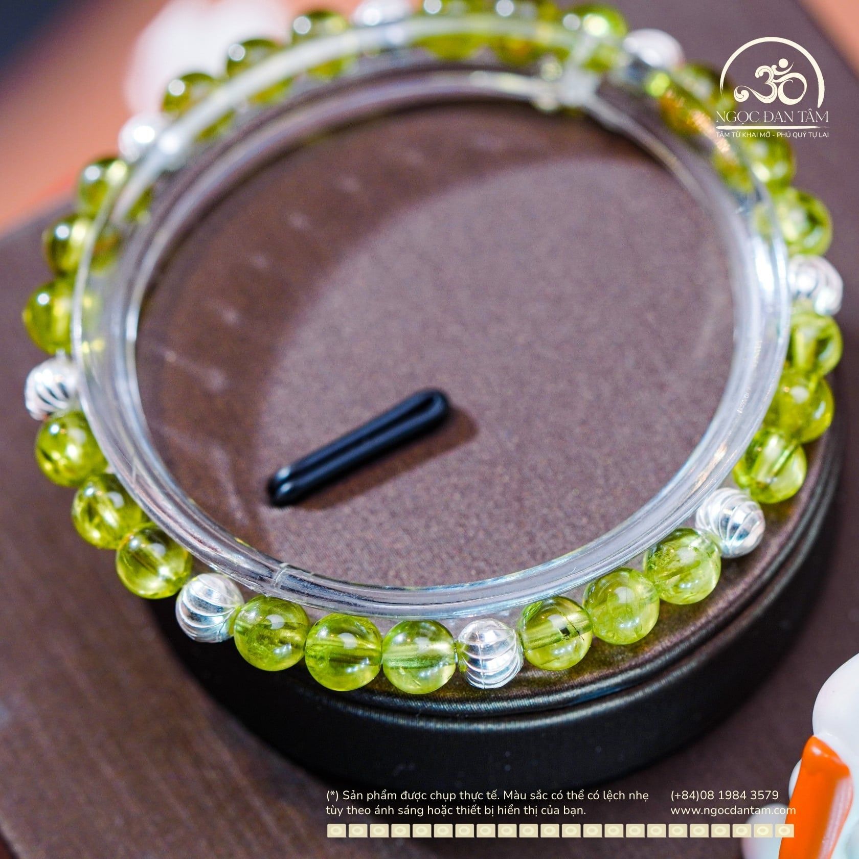  Vòng Tay Đá Peridot 6mm 5A Phối Charm Bi Bạc 