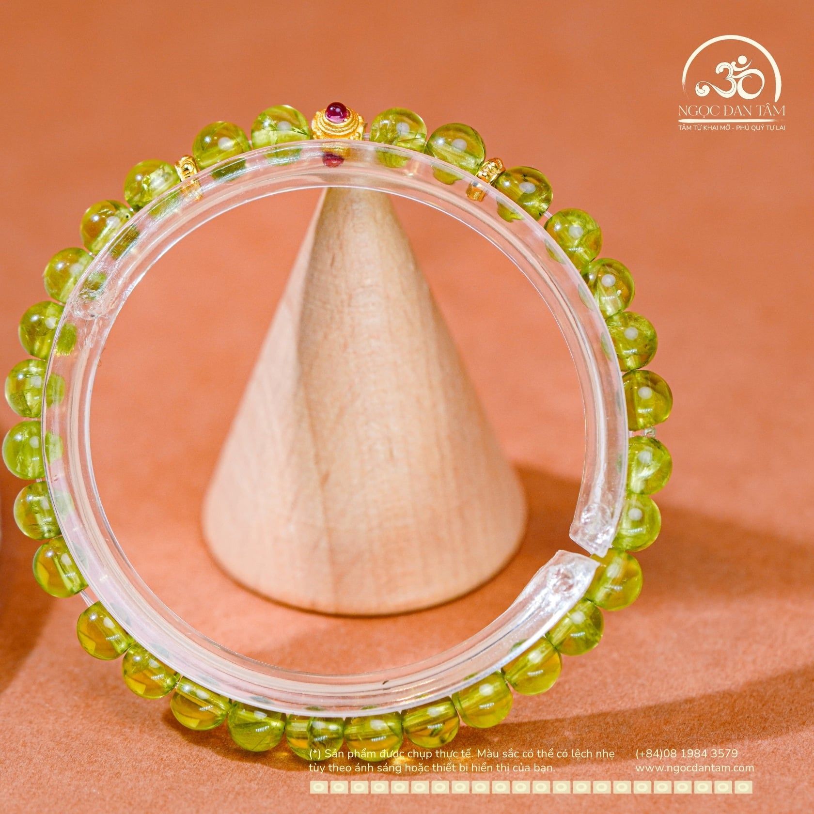  Vòng Tay Đá Peridot 6mm 5A Phối Charm Tròn Đính Đá Hồng 