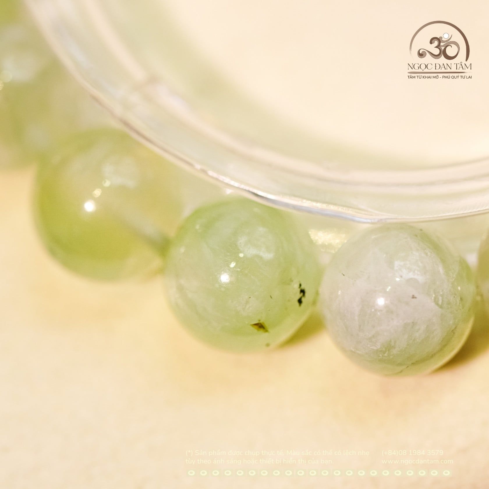  Vòng Tay Đá Prehnite 10mm 2A Phối Charm Bánh Xe Pháp Luân 