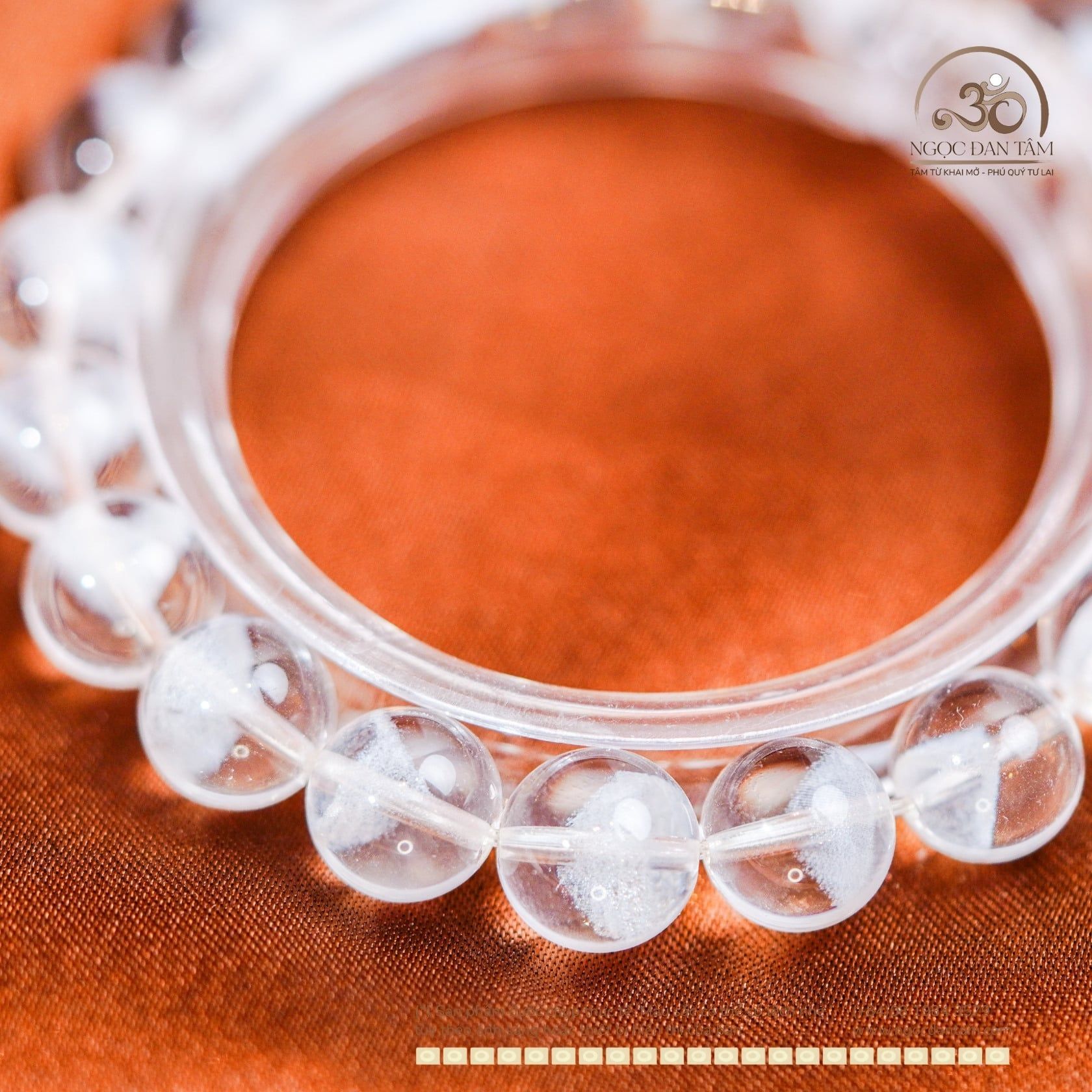  Vòng Tay Thạch Anh Ưu Linh Trắng 8mm 