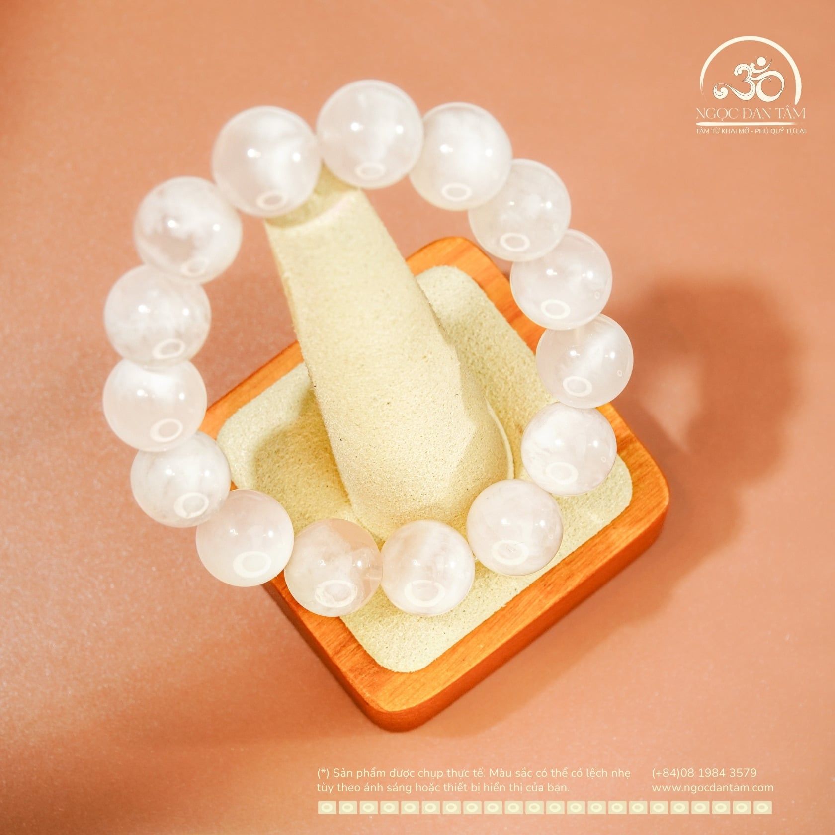  Vòng Tay Thạch Anh Hoa Tuyết 13mm 5A 