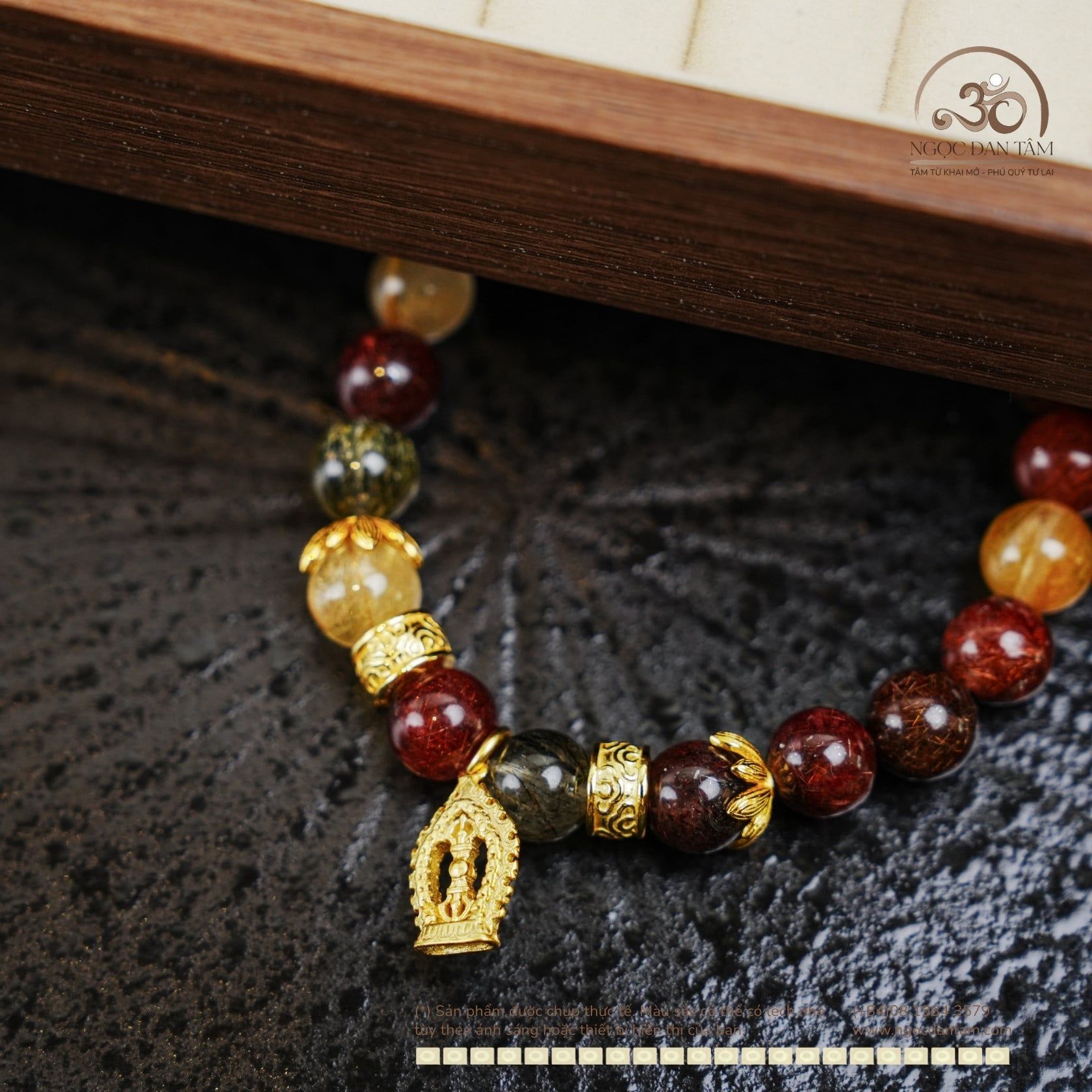  Vòng Tay Thạch Anh Tóc Hỗn Hợp 8mm 5A Phối Charm Kim Cang Tháp 