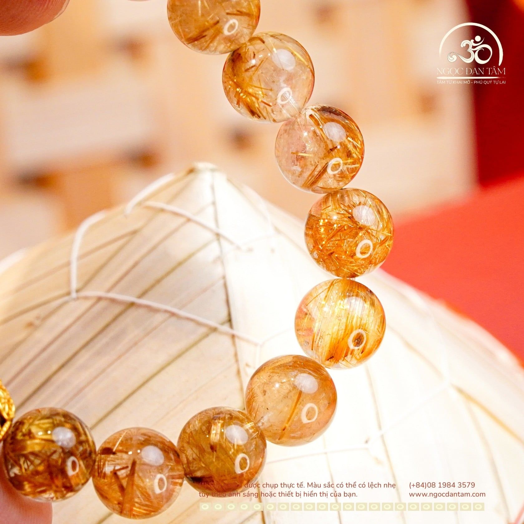  Vòng Tay Thạch Anh Tóc Vàng 9,5mm Phối Charm Tam Thánh Pháp Luân 