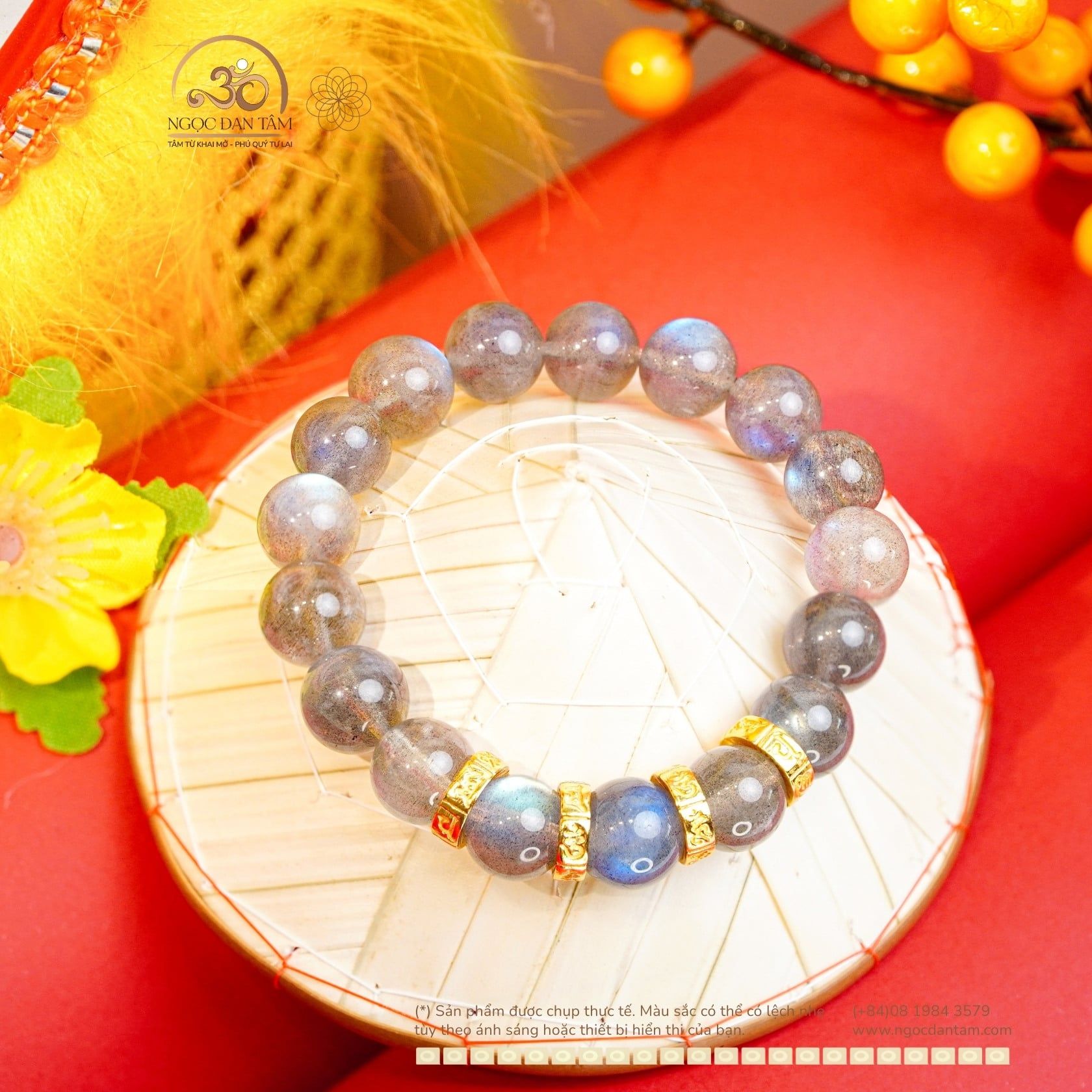  Vòng Tay Xà Cừ Vip 10-11mm 5A Phối Charm Chú Om 