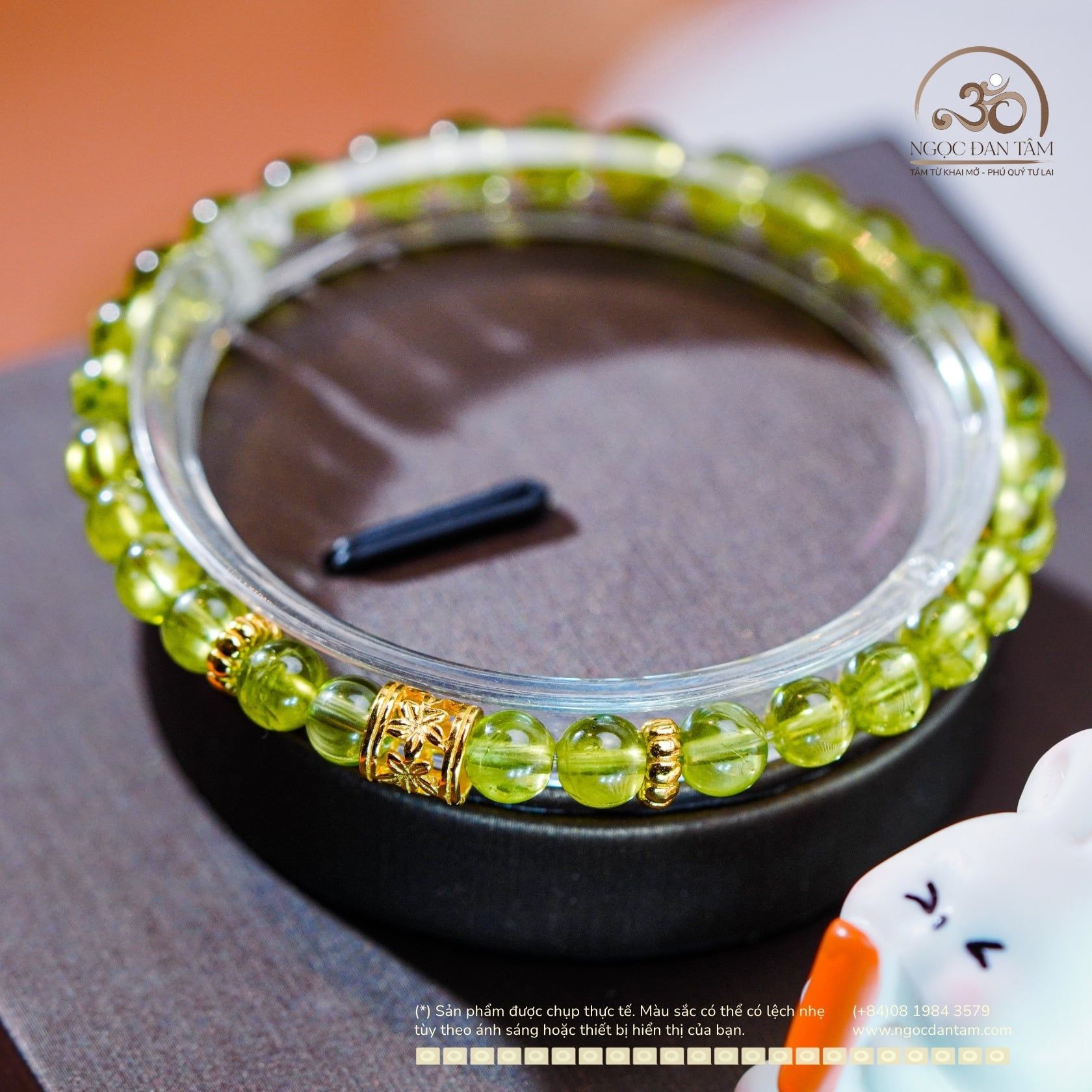  Vòng Tay Đá Peridot 6mm 5A Phối Charm Trụ Hoa 5 Cánh 