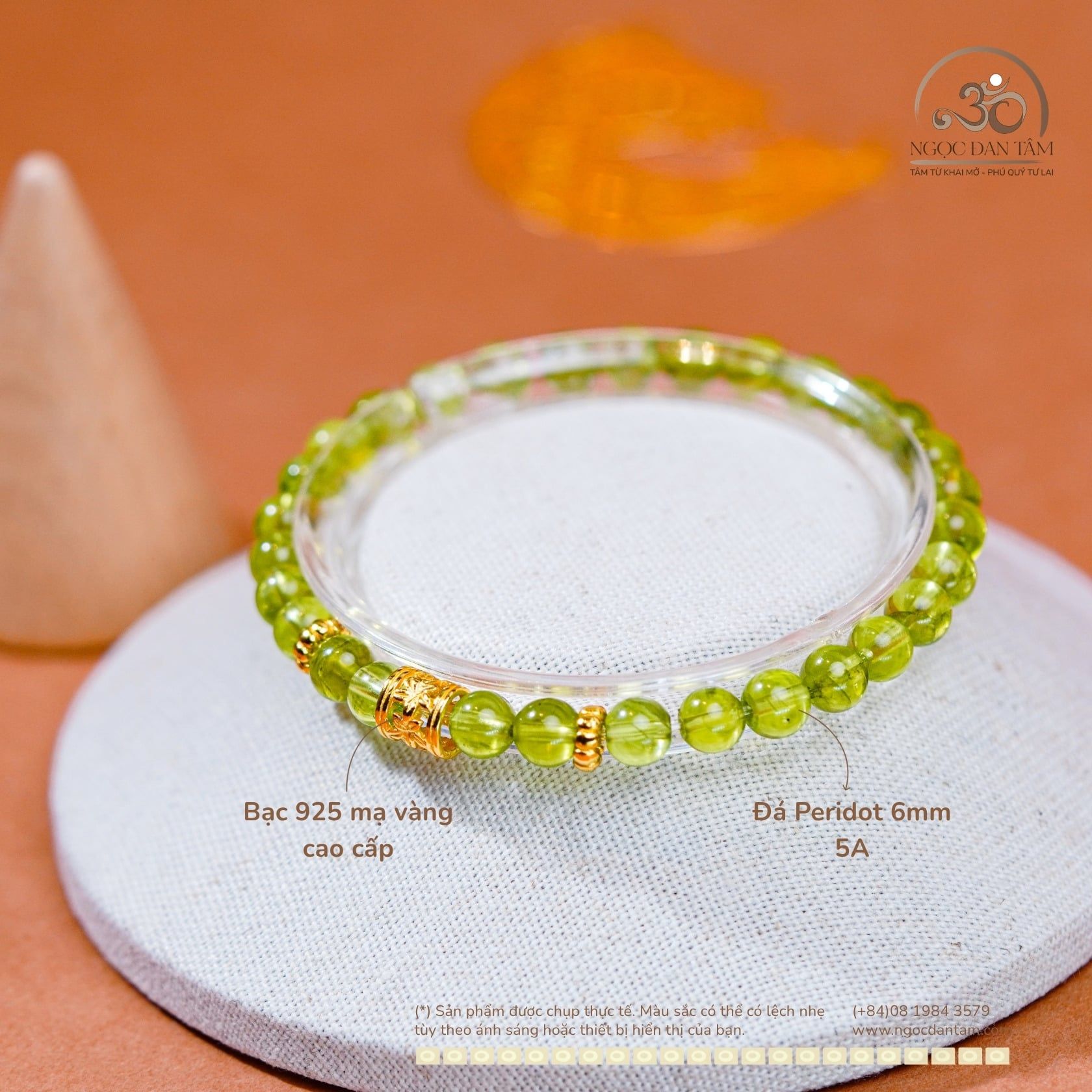 Vòng Tay Đá Peridot 6mm 5A Phối Charm Trụ Hoa 5 Cánh 