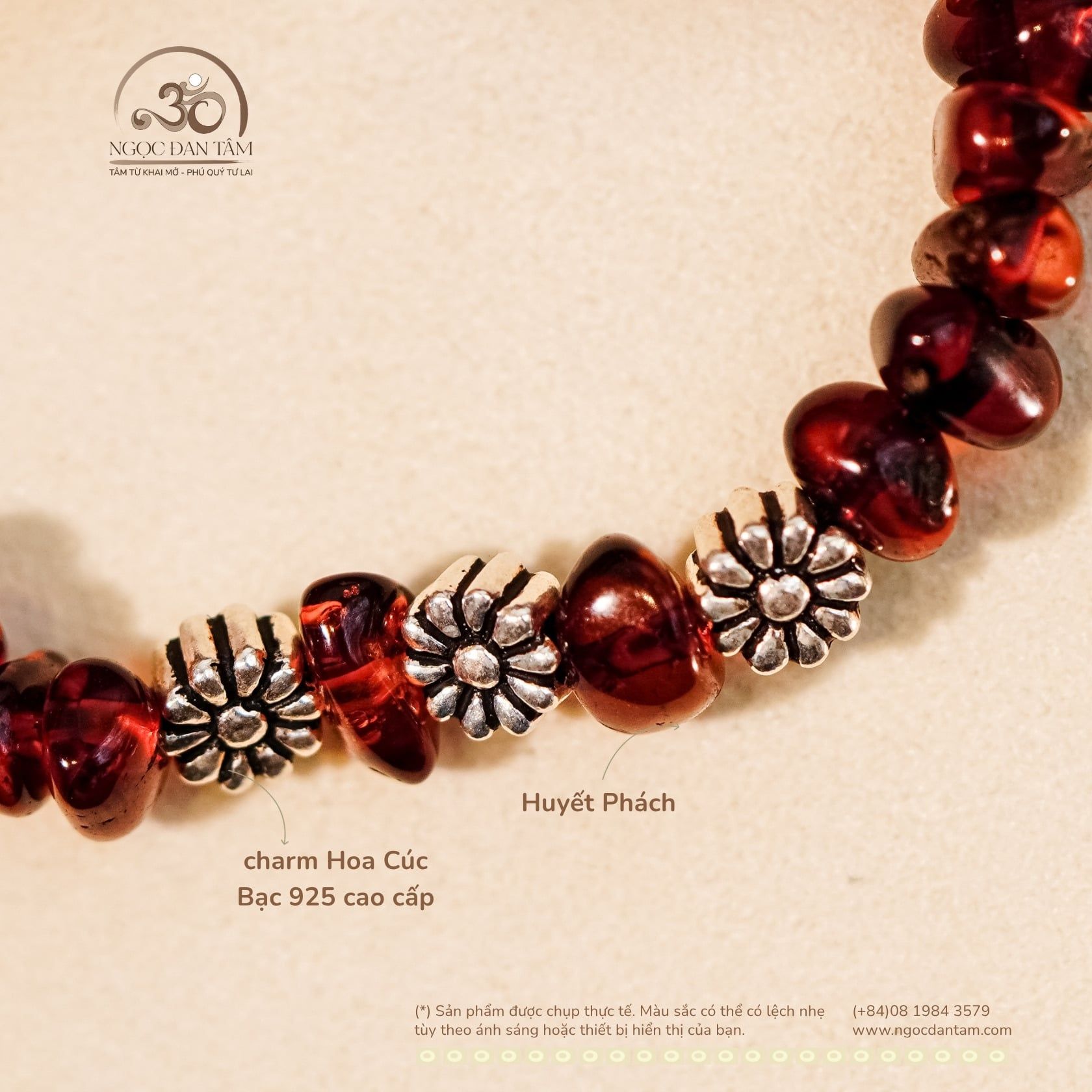  Vòng Huyết Phách Phối Charm Hoa Cúc 