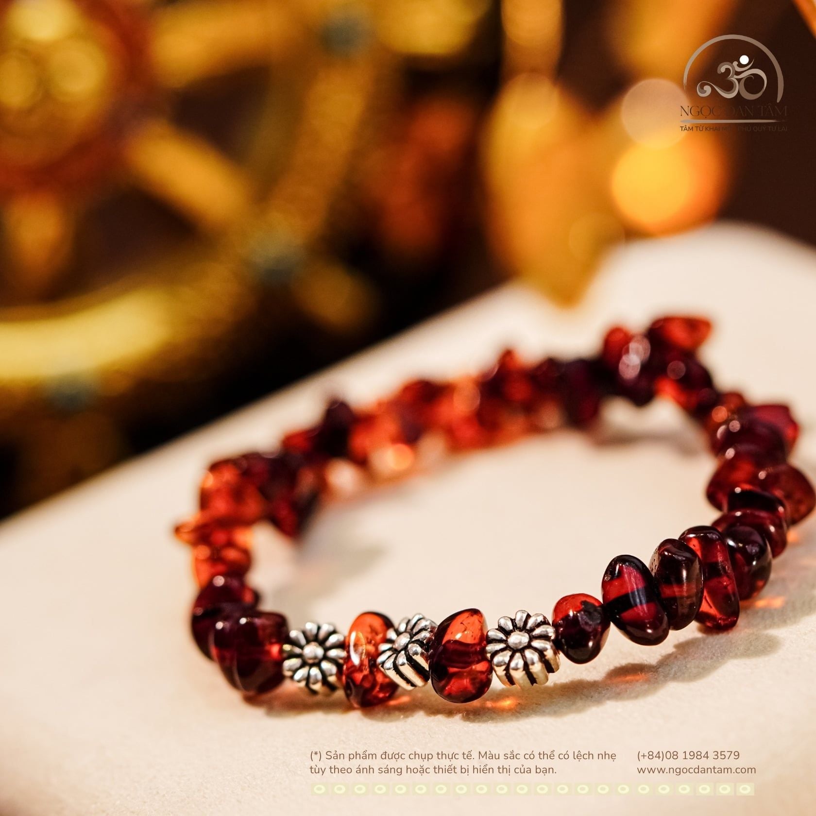 Vòng Huyết Phách Phối Charm Hoa Cúc 