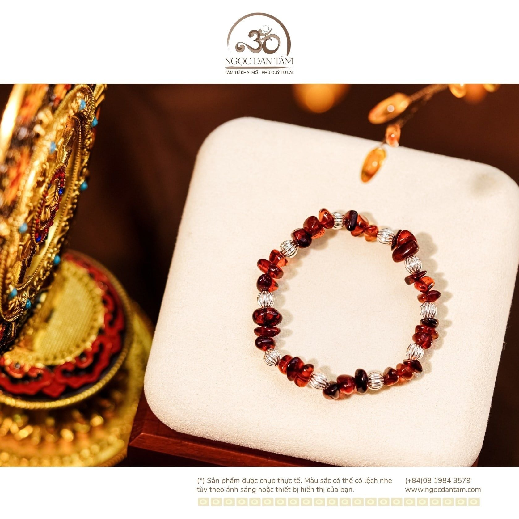  Vòng Tay Huyết Phách Phối Charm Chú Omani 