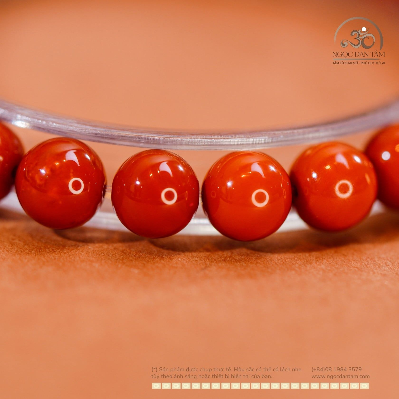  Vòng Tay Ngọc Bích Đỏ 7mm 5A 