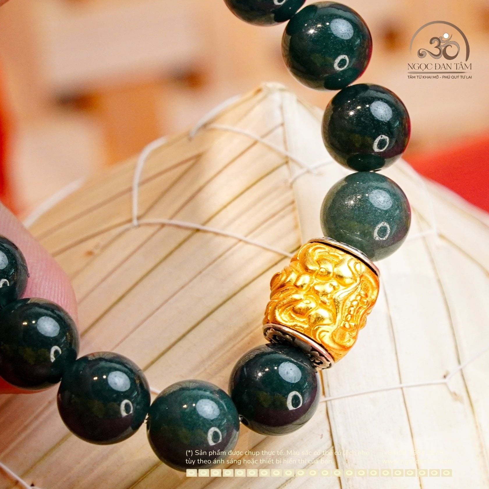  Vòng Tay Ngọc Lam 10mm Phối Charm Lu Thống Tỳ Hưu 