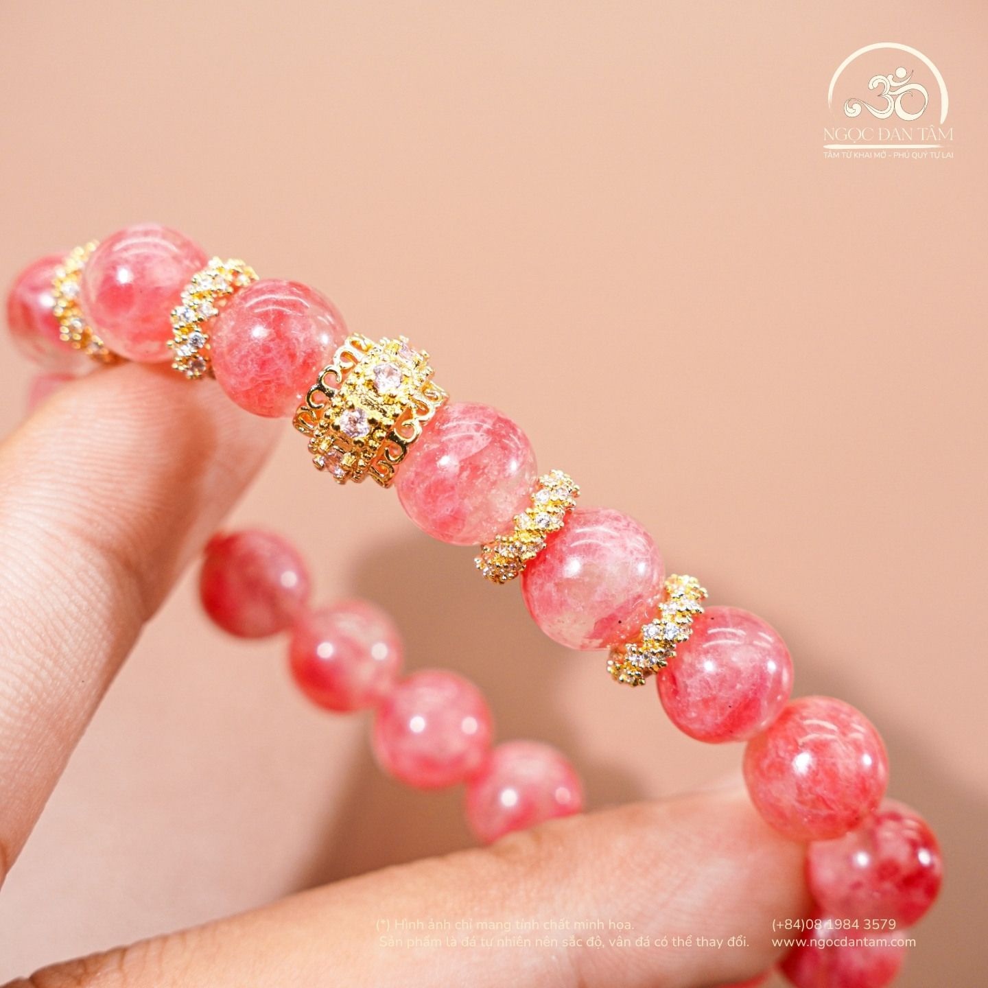  Vòng Tay Tường Vi 9mm 5A Phối Charm Đính Đá Hồng 