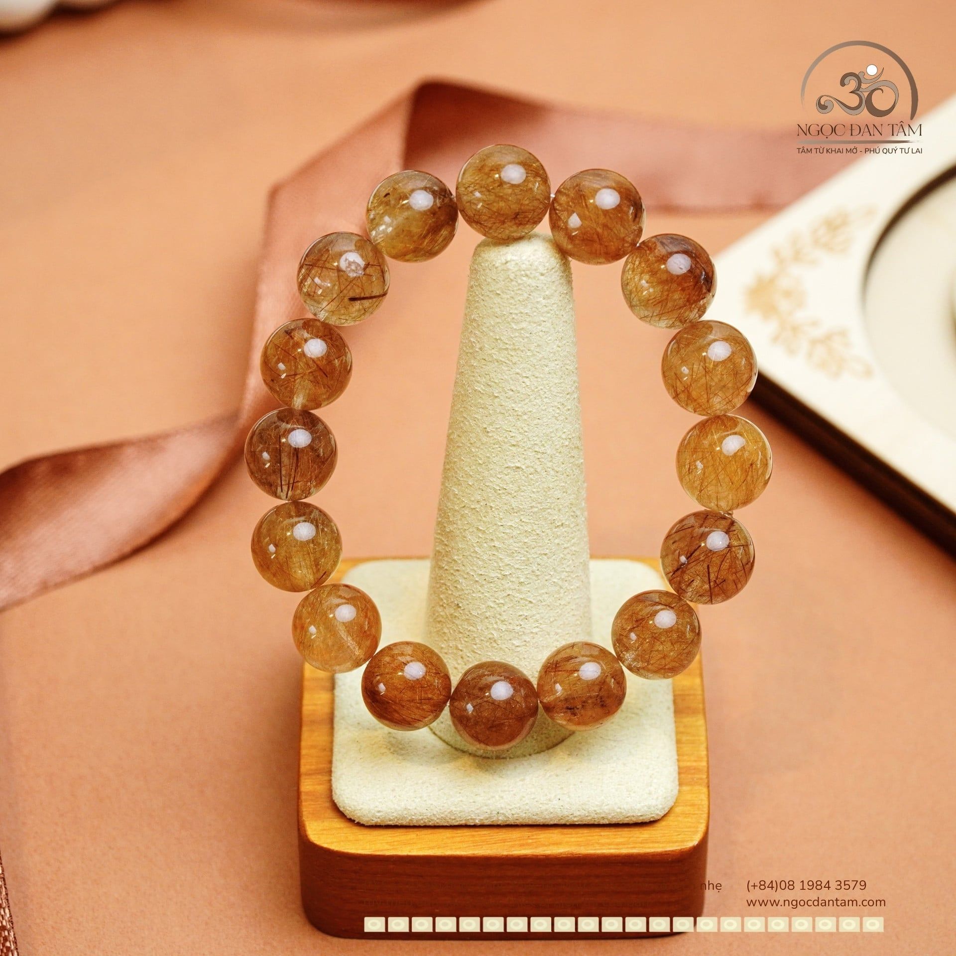  Vòng Tay Thạch Anh Tóc Nâu 12mm 7A 