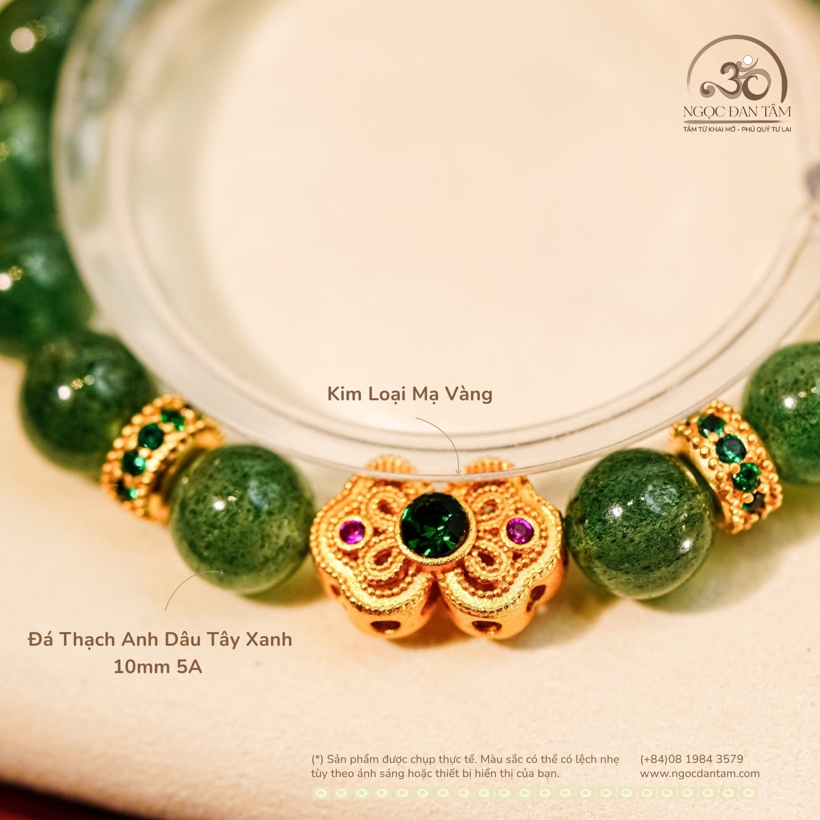  Vòng Tay Thạch Anh Dâu Xanh 10mm 5A Phối Charm Nơ Đính Ngọc Lục Bảo 