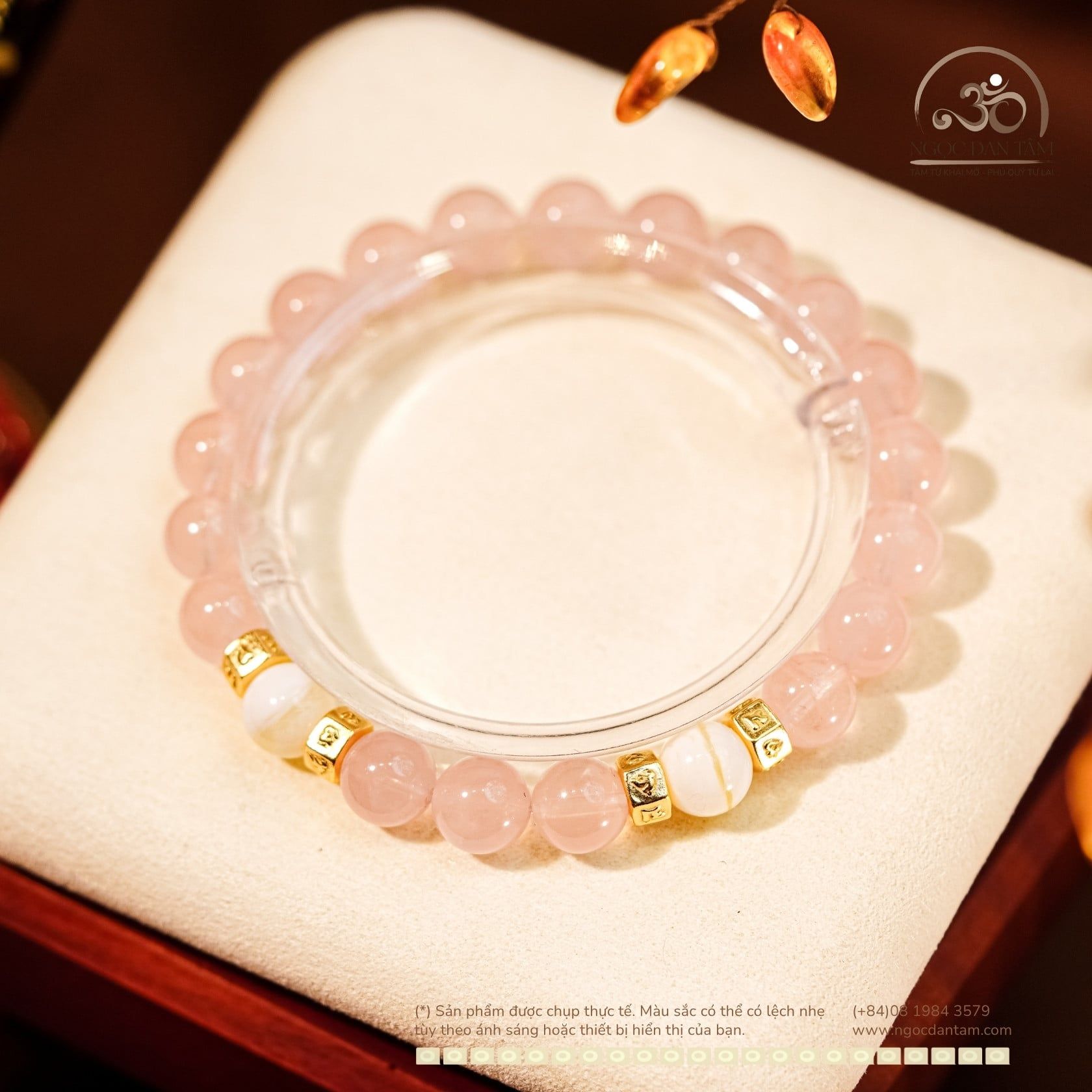  Vòng Tay Thạch Anh Hồng Đậm 8mm 5A,Vỏ Sò Tai Tượng 8mm 3A Phối Charm Tròn Lục Giác 