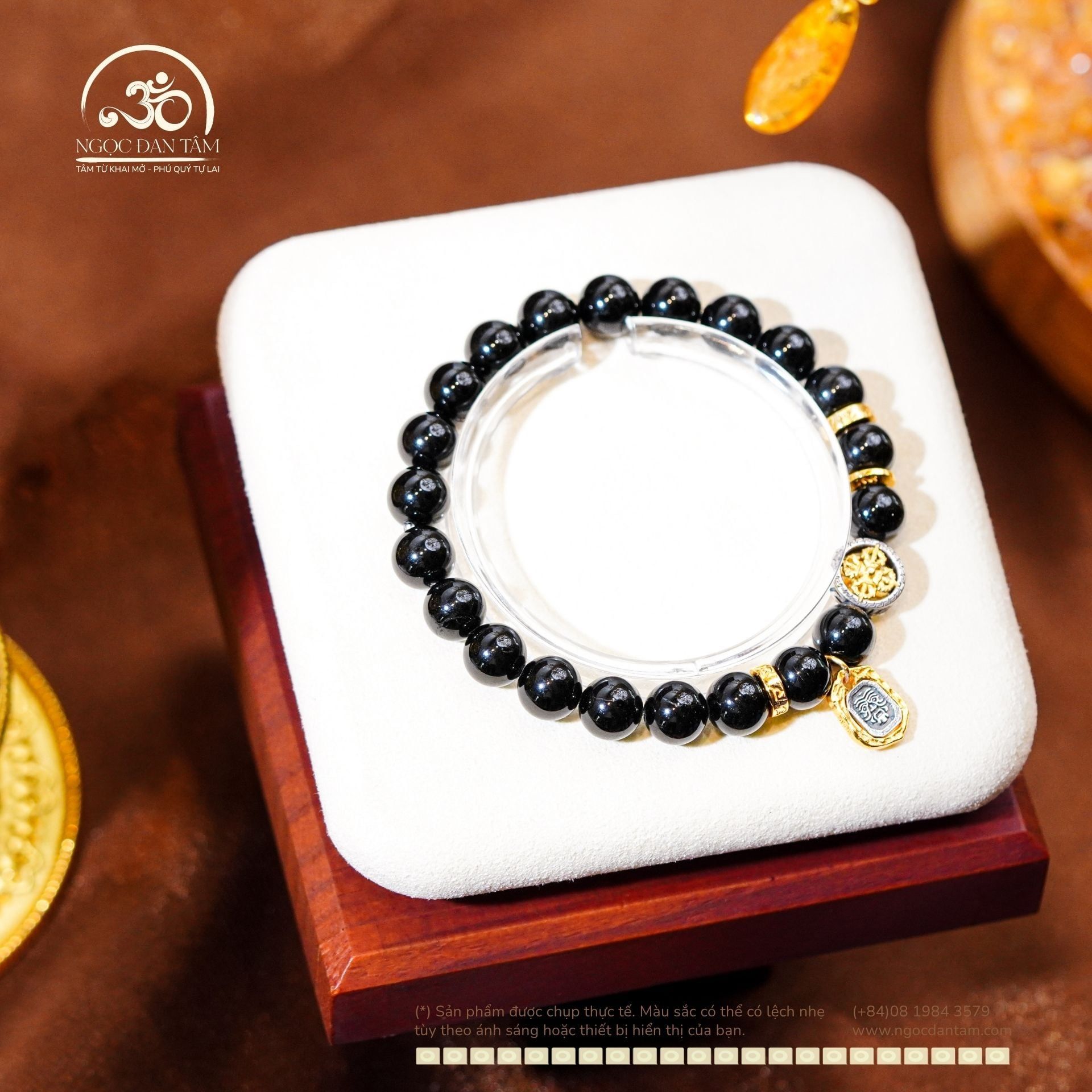  Vòng Tay Tourmaline Đen 8mm Phối Charm Bánh Xe Pháp Luân Nhỏ 