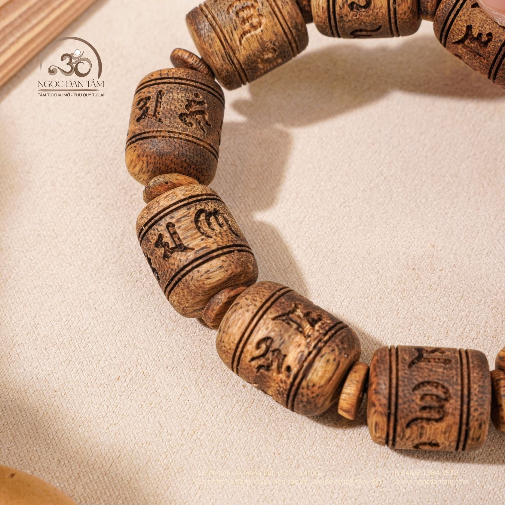  Vòng Tay Trầm Vạn Giã Khánh Hòa 14mm 