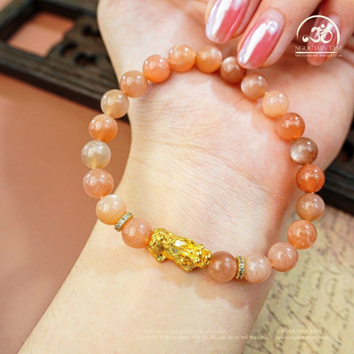  Vòng Tay Đá Mặt Trời 7mm 3A Phối Charm Tỳ Hưu 