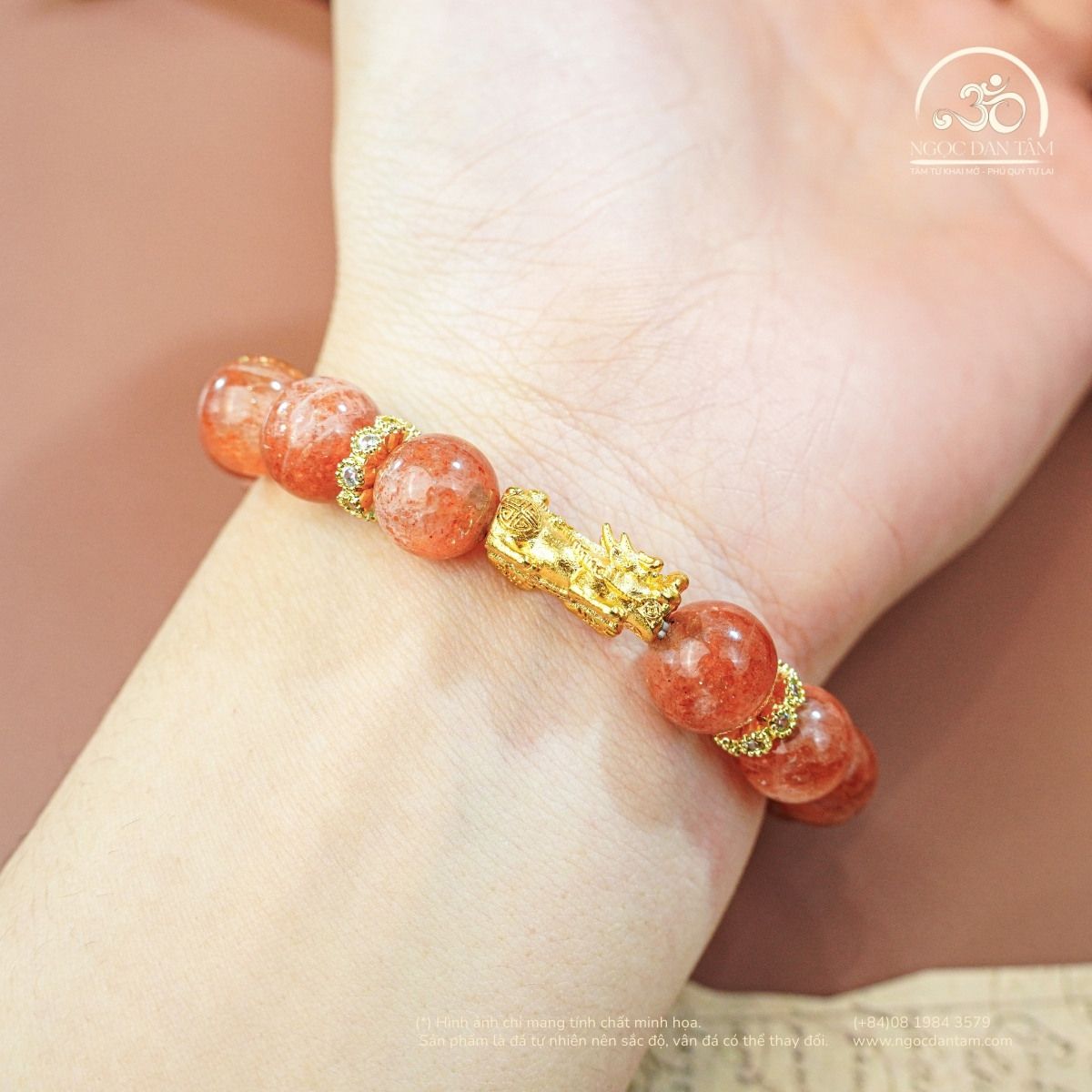  Vòng Tay Đá Mặt Trời 10mm 5A Phối Charm Tỳ Hưu 