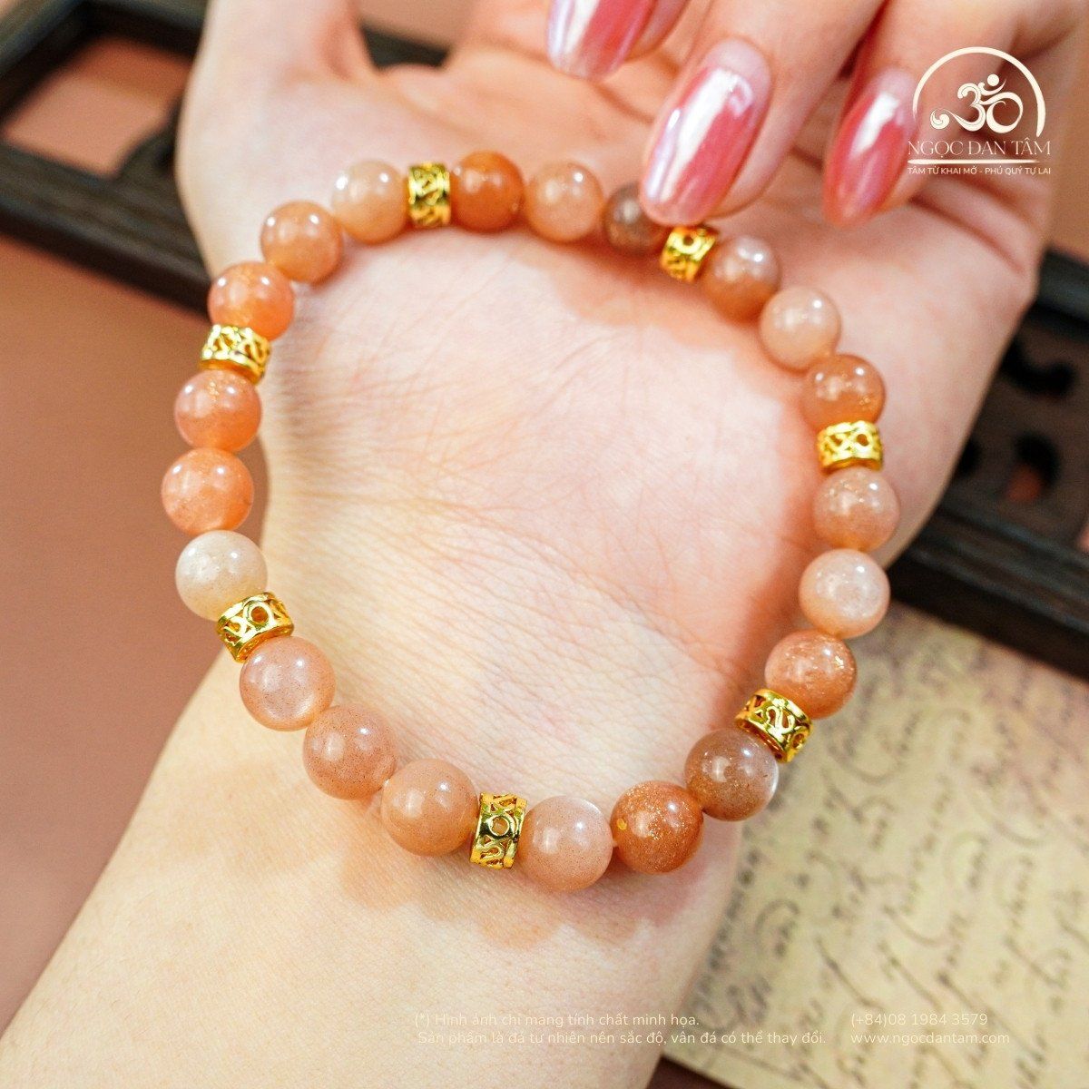  Vòng Tay Đá Mặt Trời 7mm 3A Phối Charm Đồng Tiền 