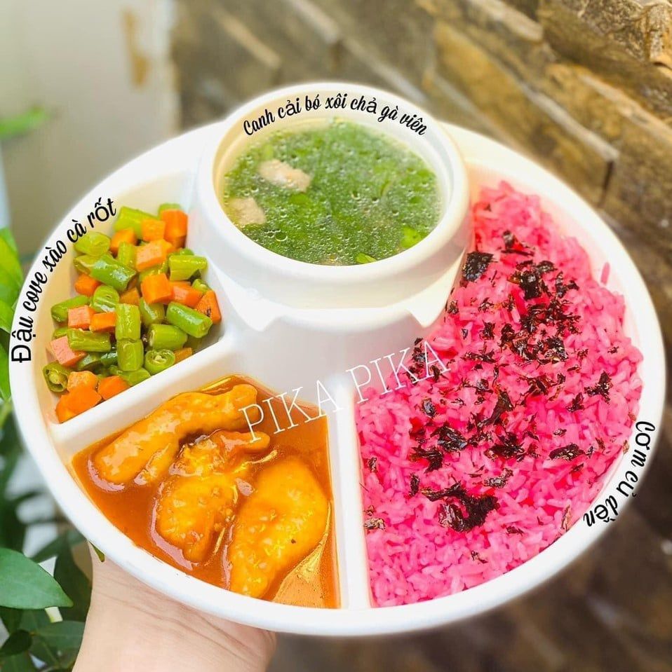 Cơm phần củ dền pika