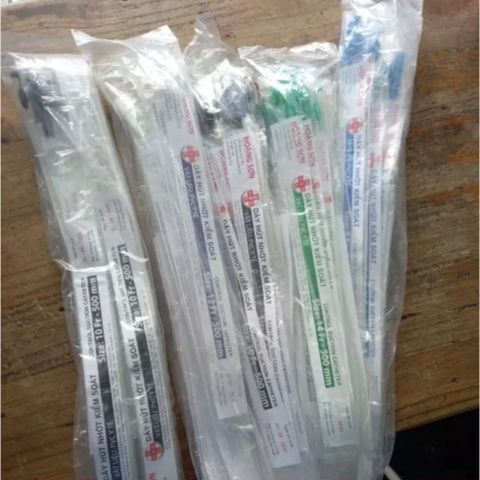 Ống hút dịch Hoàng Sơn không khóa số 10