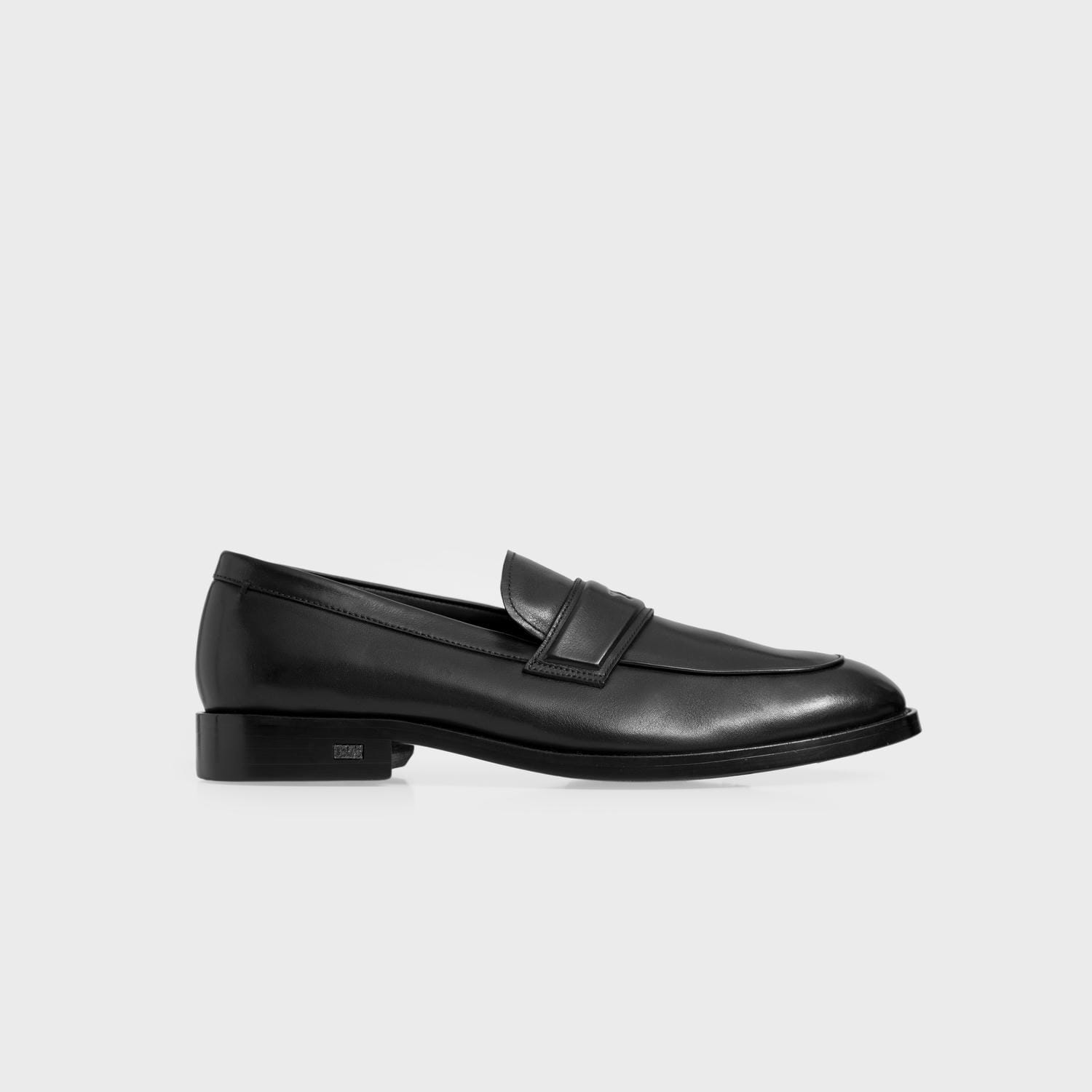 Giày Uncle's Loafer 1975 Đen Da Bê Aristino ASH0240S1