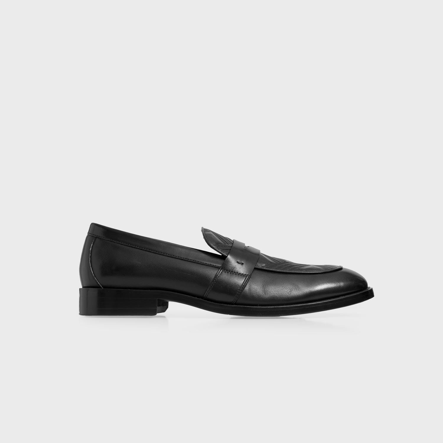 Giày Loafer Nam Đen Da Bò Aristino ASH0290S4
